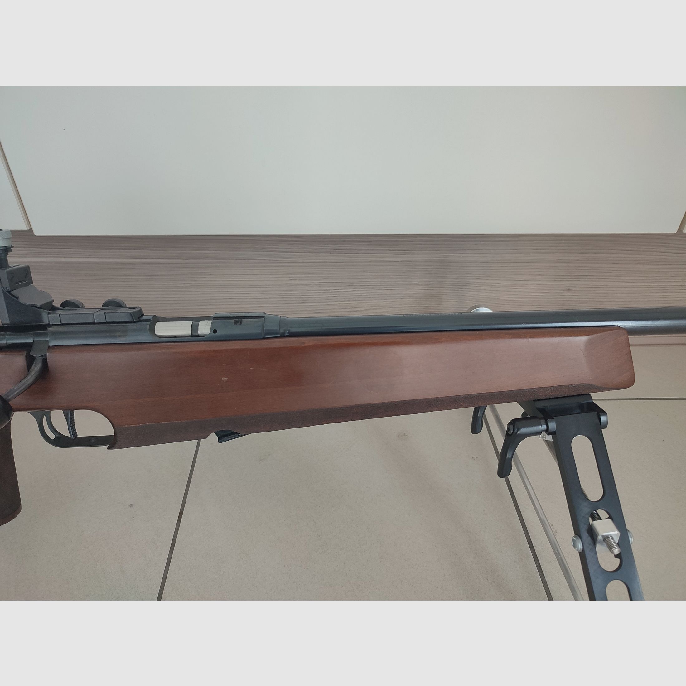 Anschütz 1427 Biathlon Repetierer Benchrest .22 KK + 2.000 Schuss Matchmunition