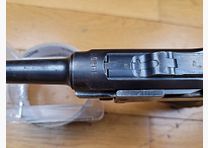 Très bon Pistolet Luger P08 – DMW en 1916 – non monomatricule (mais presque!) -100% 14-18 – Bon chargeur à fond bois – canon très belles rayures – TBE+ global