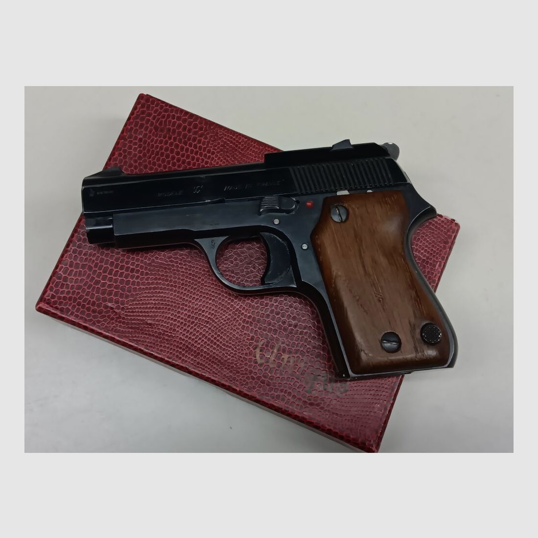 Unique Arms - Hendaye France Model "L