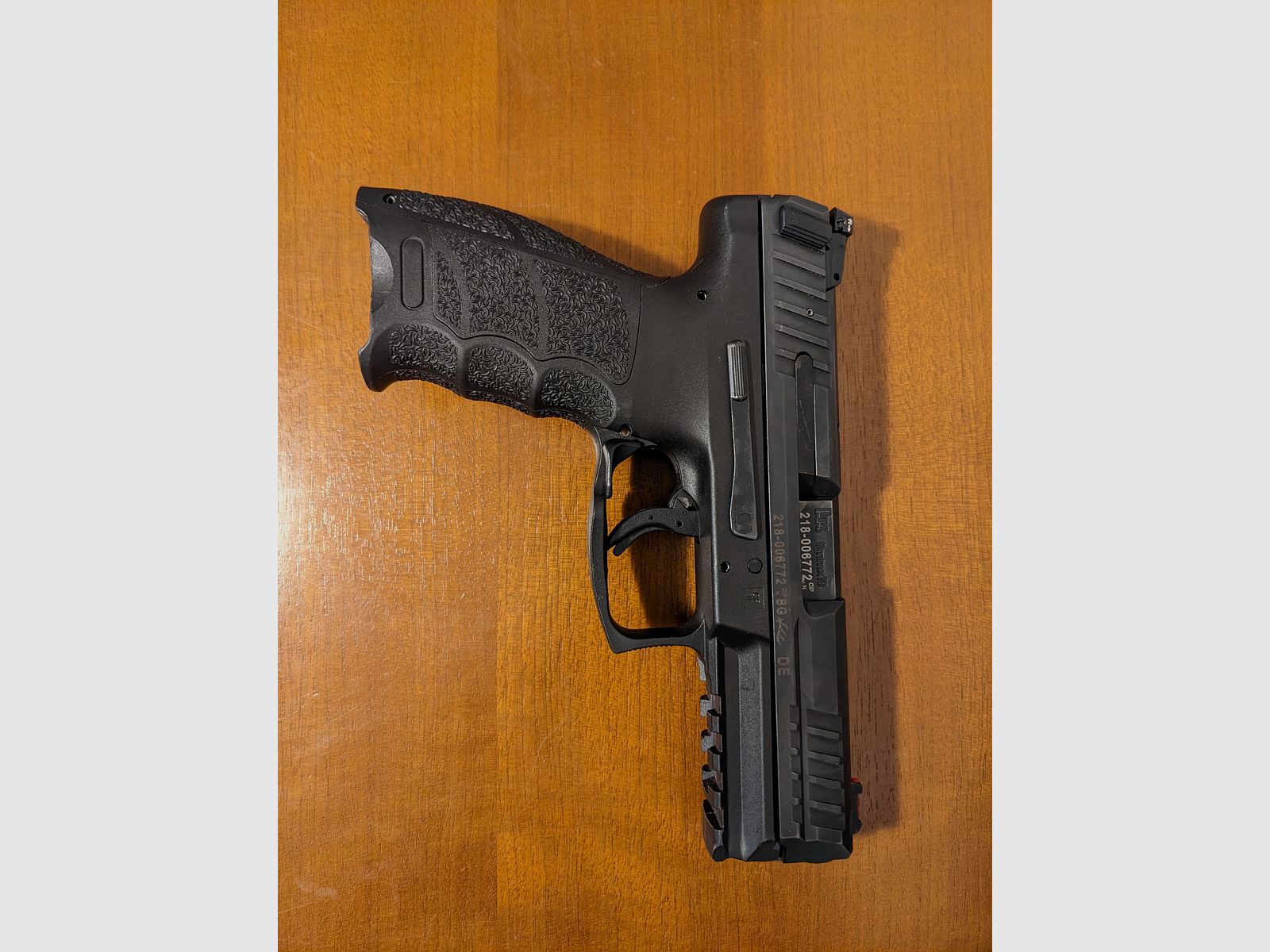 Heckler & Koch SFP9 z LPA celownikiem