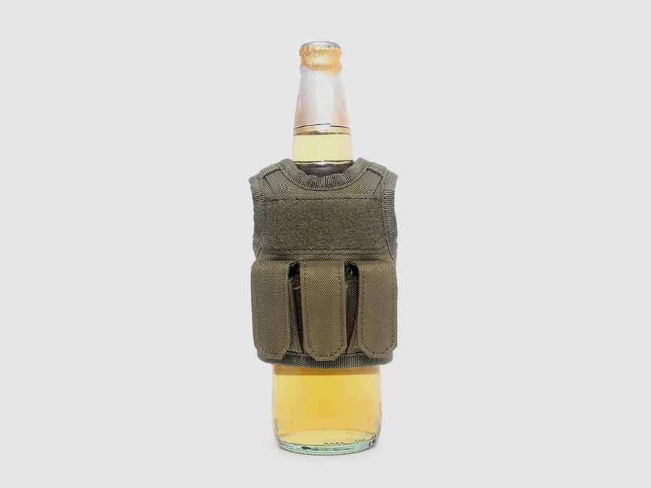 Mini Tactical Schutzweste mit Fronttaschen für Bierflasche / Weinflasche / Thermosflasche - Oliv
