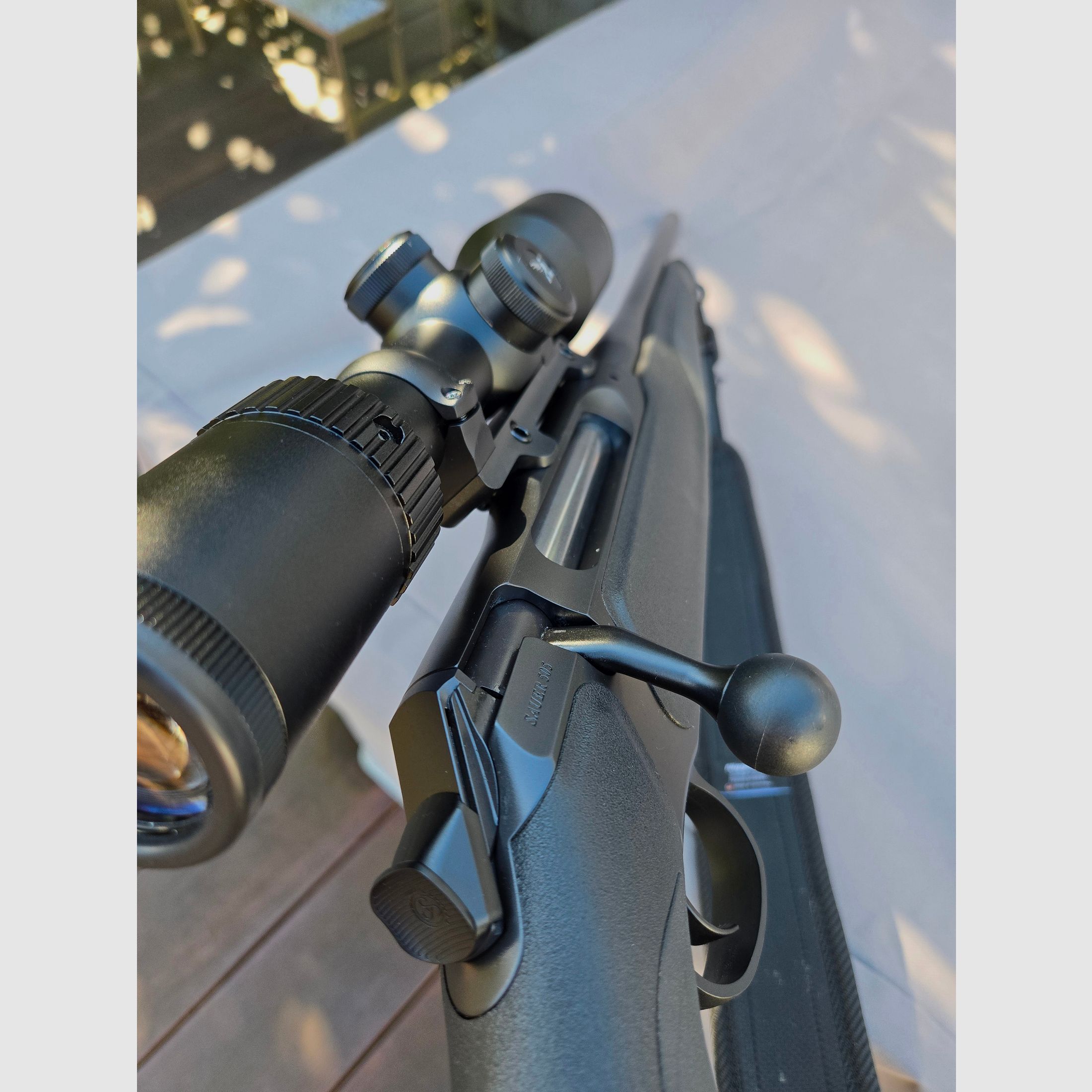 Sauer 505 Synchro XT Black 8x57 IS 47cm LL