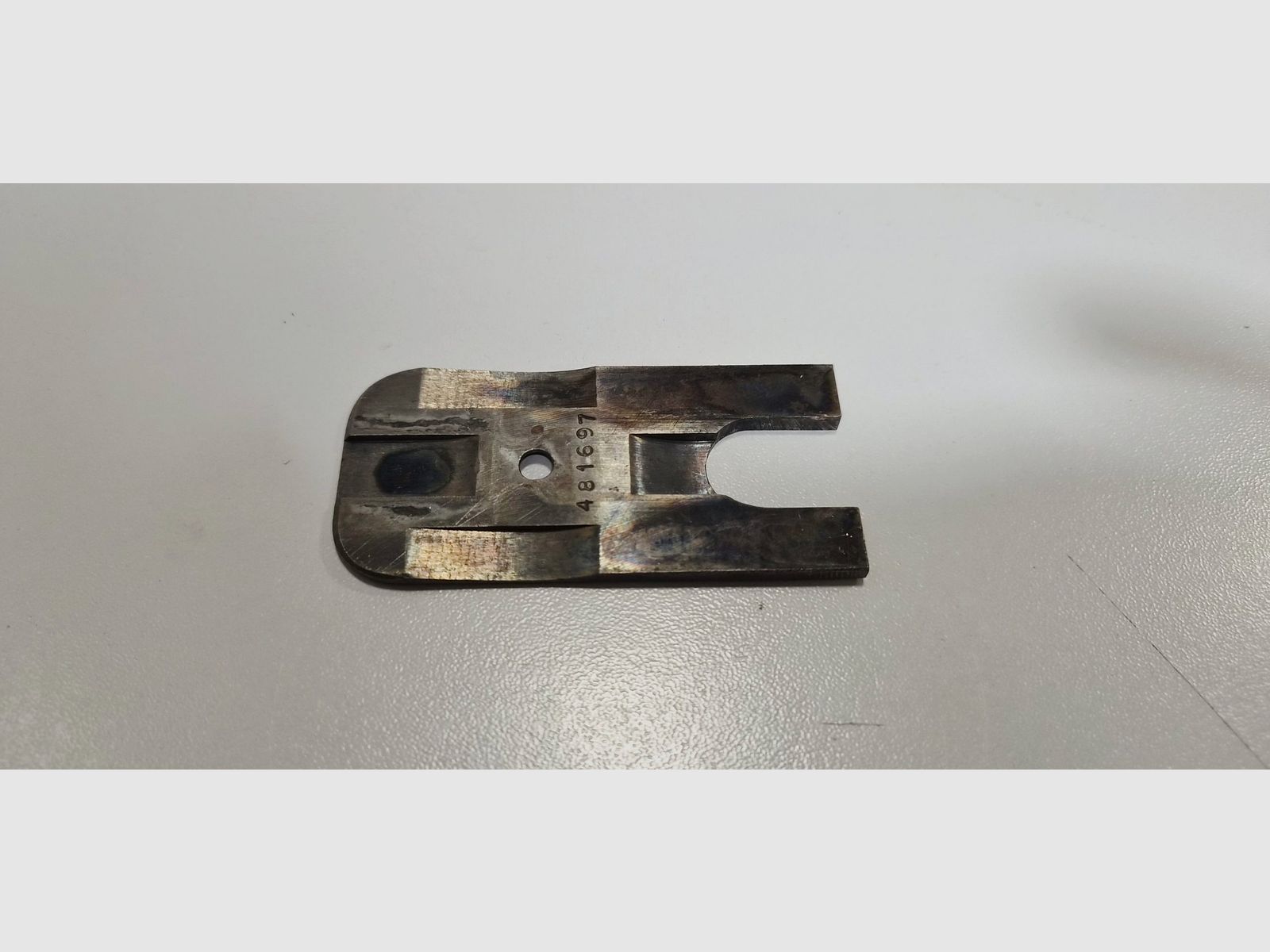 MANUFRANCE ROBUST 222 Abdeckplatte, Bild 2 von 2