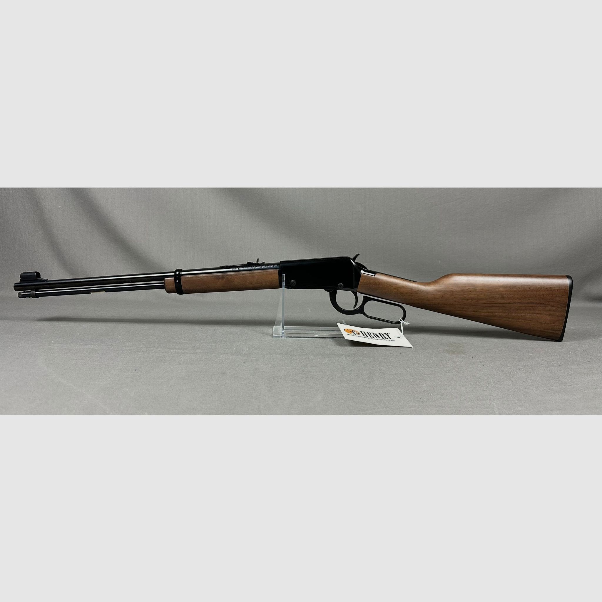 Henry -Lever Action Rifle- in .22lr