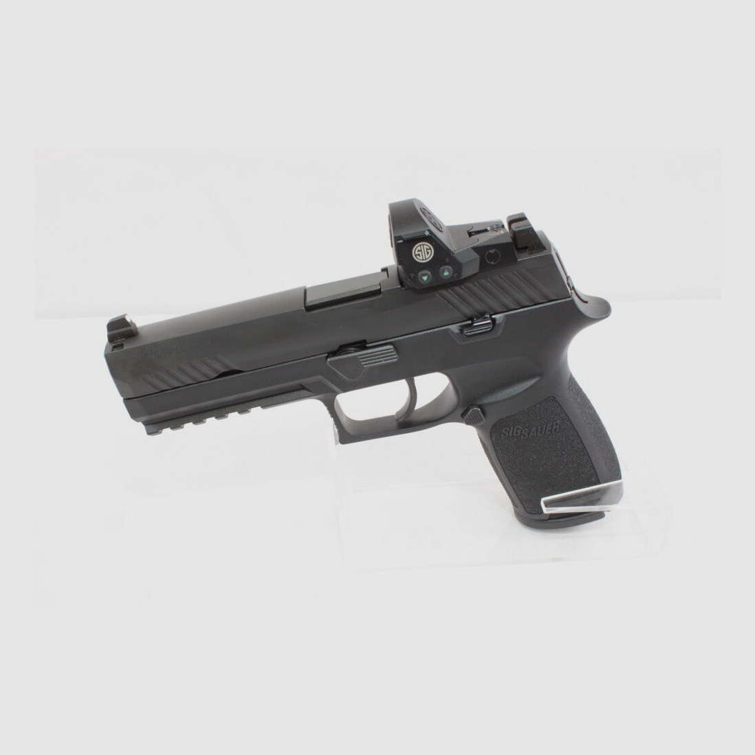 Sig Sauer P320 Fullsize Optic Ready con mirino a punto rosso Romeo 1