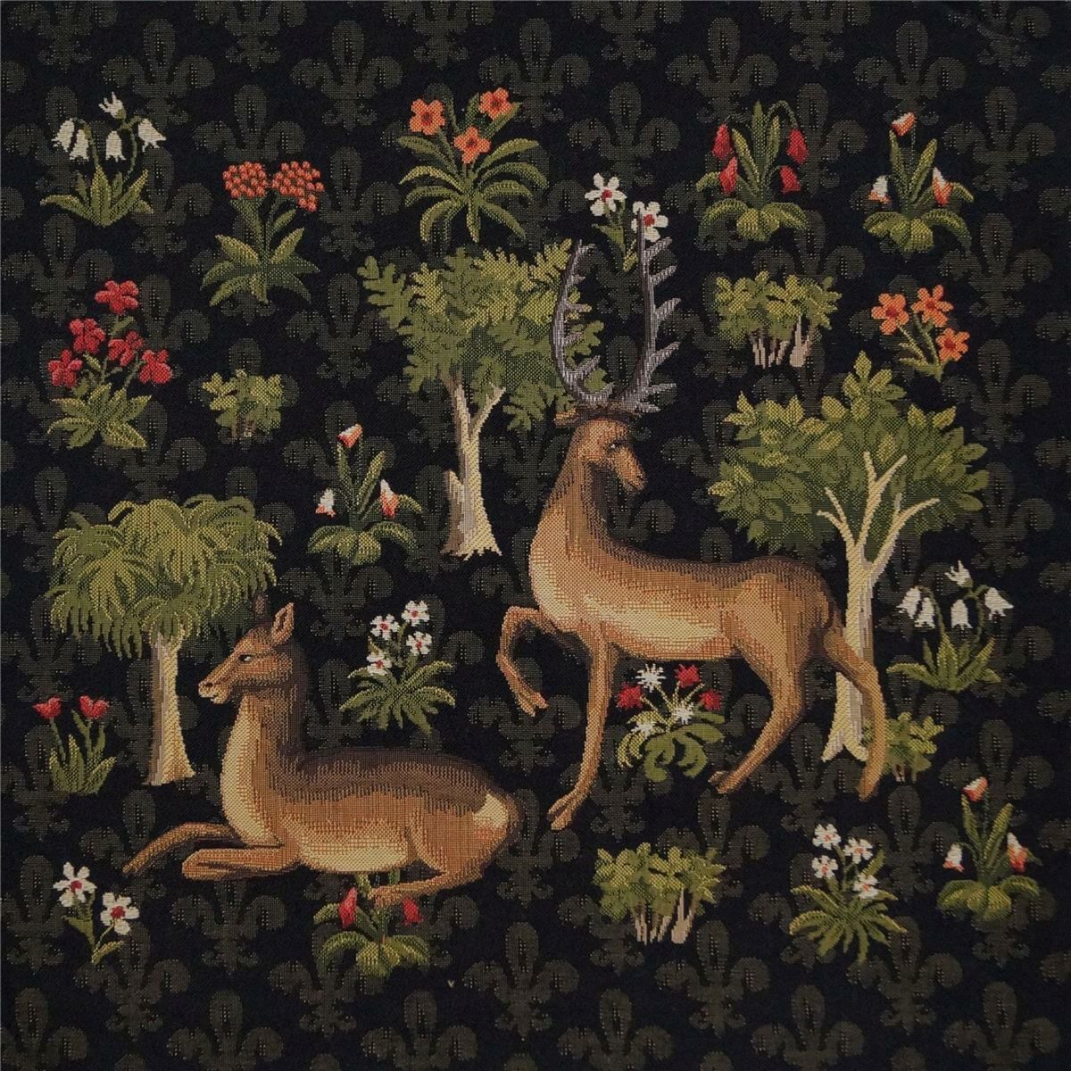 Lovergreen Little Bargain Motif Cushion Deer Approaching the Doe