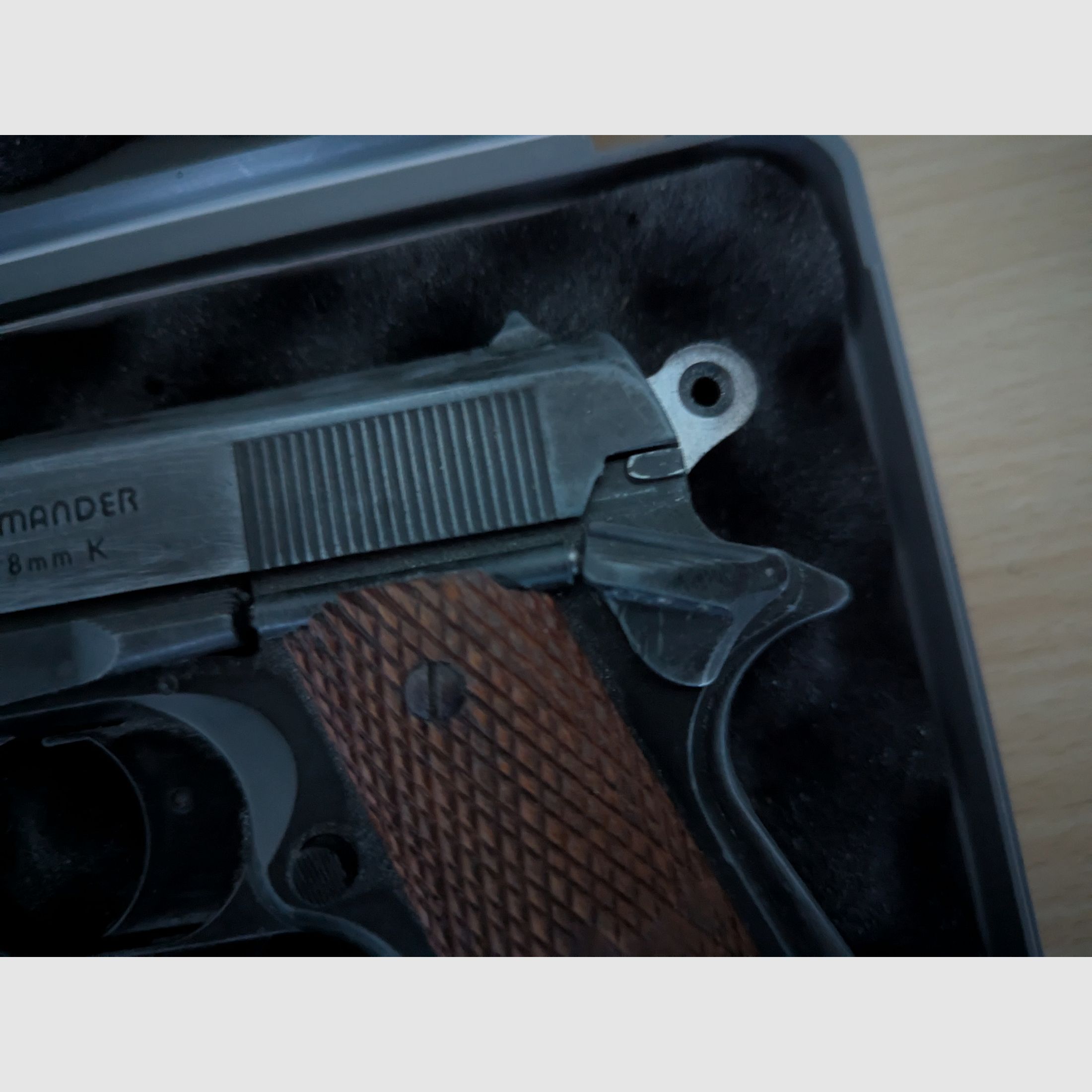 Reck Commander 8mm schreckschuss 