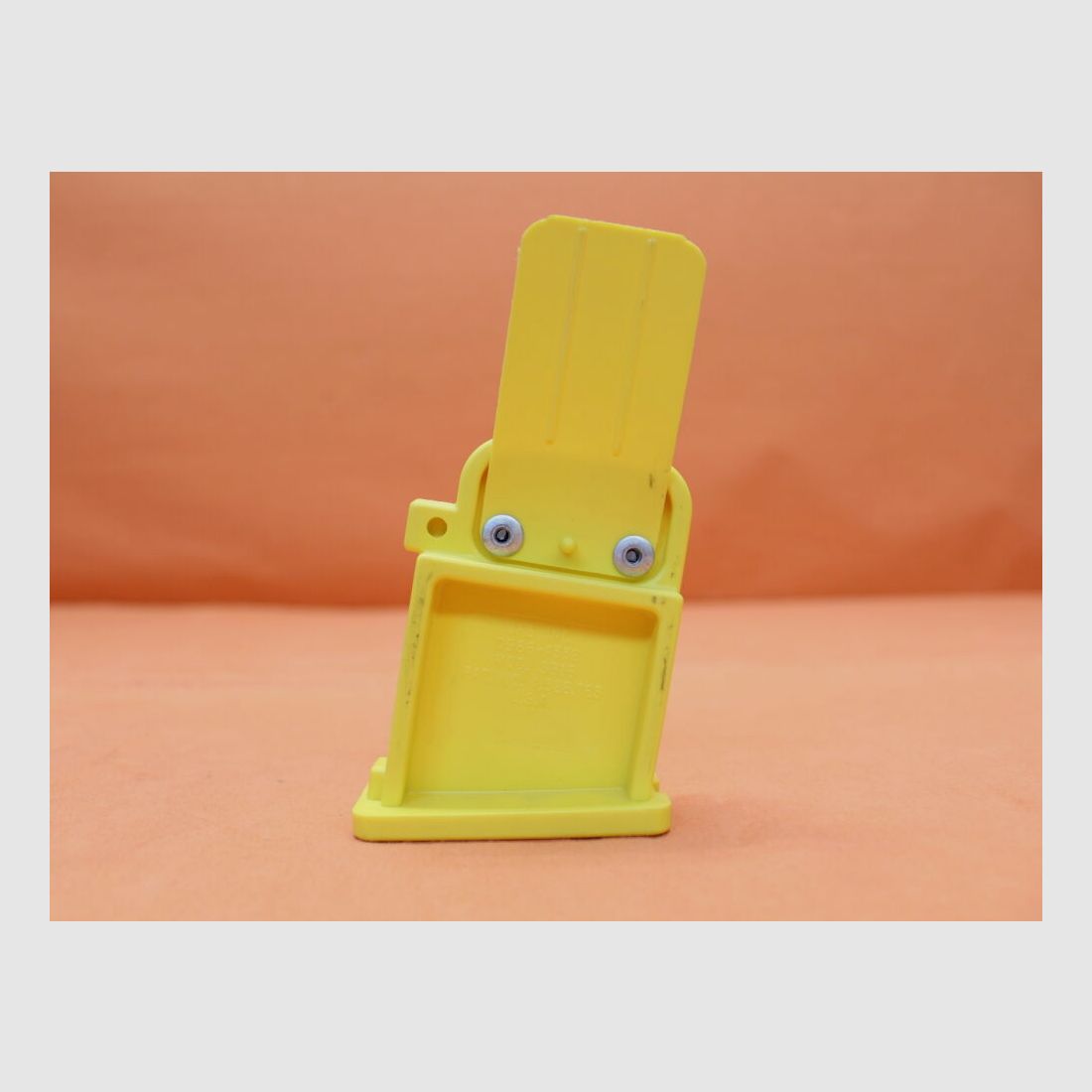 Boonie Packer AR-15: Safety Magazine Well Bolt Block BooniePacker Polymer yellow with Ejection Port Flag