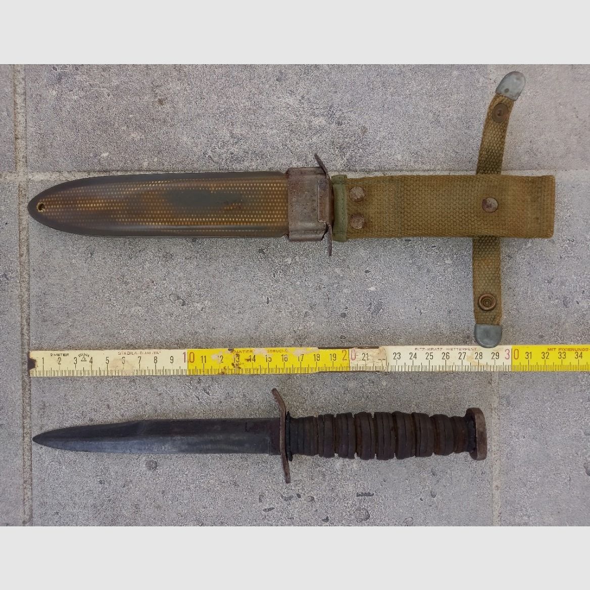 Couteau de tranchée WKII US.M3/Kampfmesser avec étui US.M8