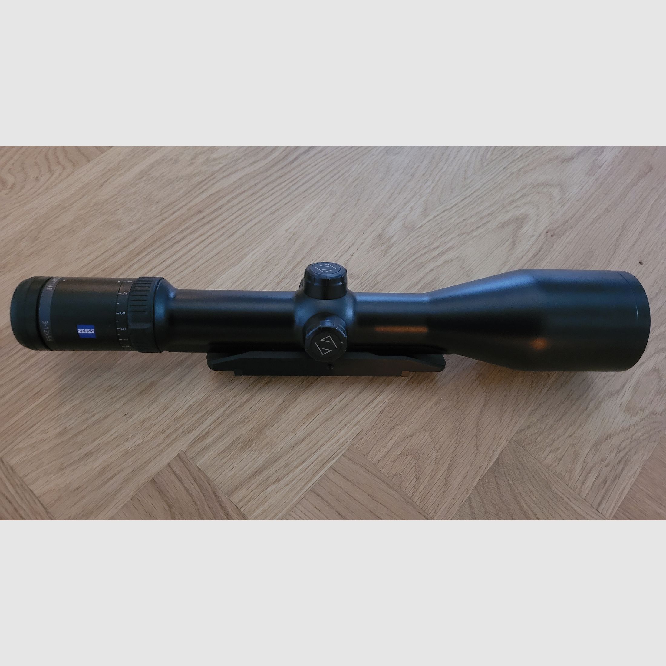 Zeiss Victory HT 3-12x56 M con guida e punto luminoso Ass. 60
