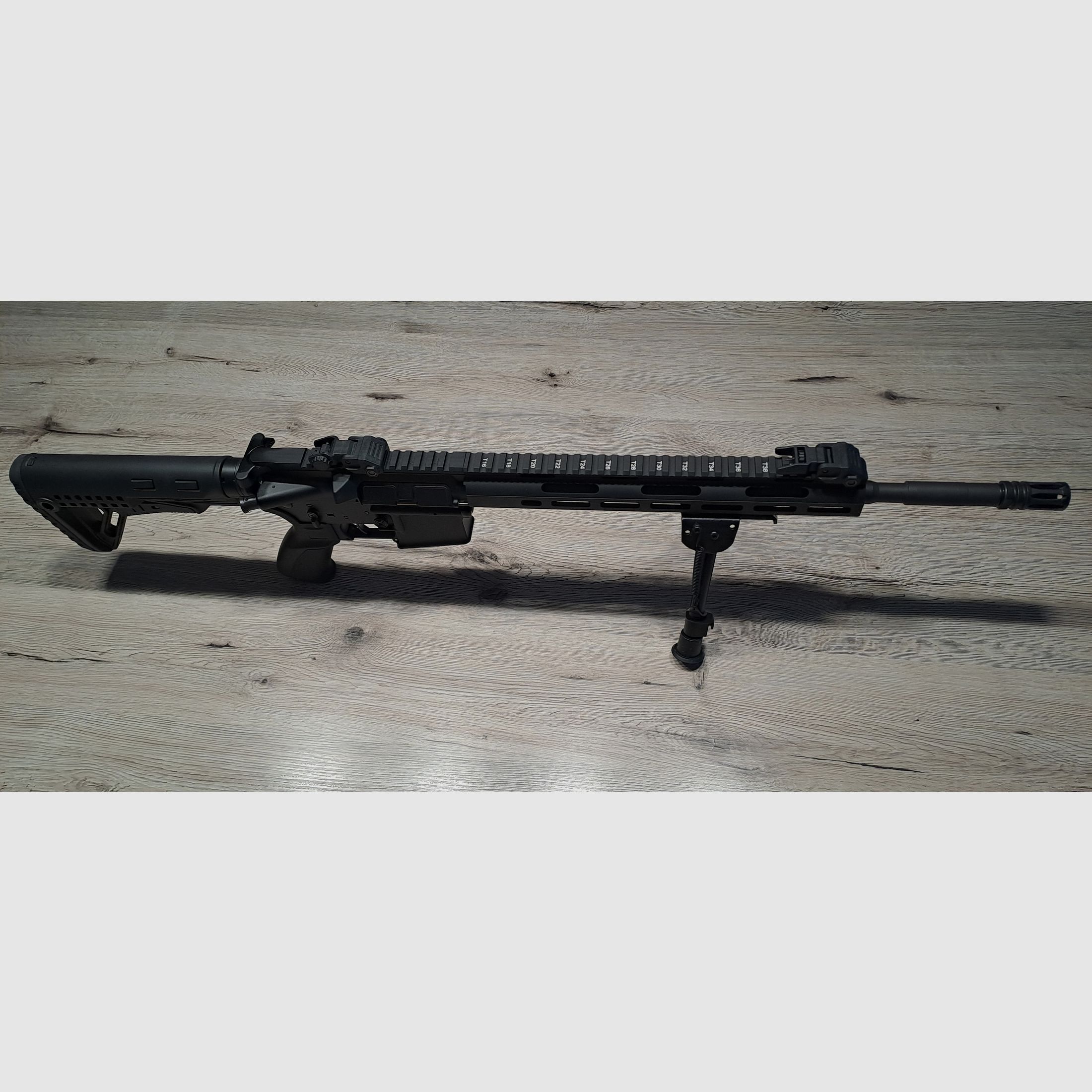AR 15 LuxDefTec 16 inch, calibro 223, immagine 1 di 3