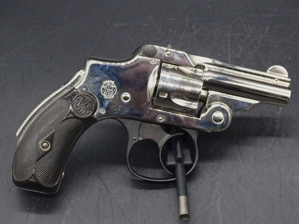Smith & Wesson 1902 Hammerless Niquelado Calibre .32S&W 1902 Hammerless