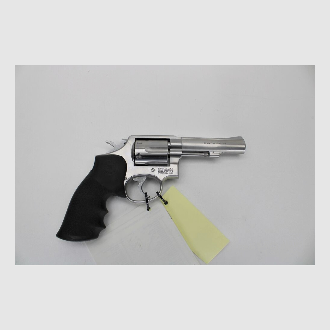 Revolver Smith & Wesson 65-4 with 4" .357Mag