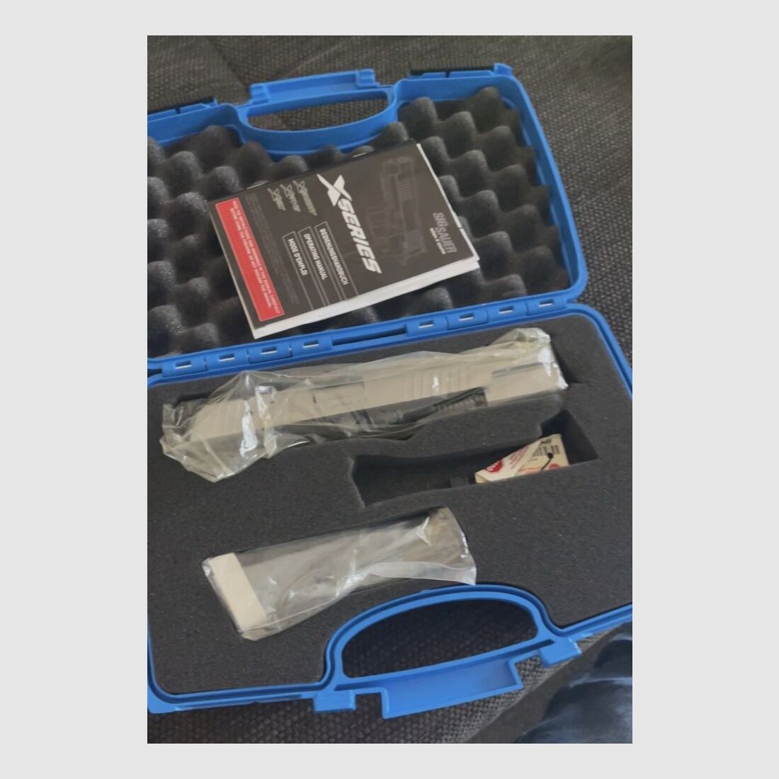 SIG Sauer P220 X-SIX II Système interchangeable 9mm Luger, image 2 sur 2