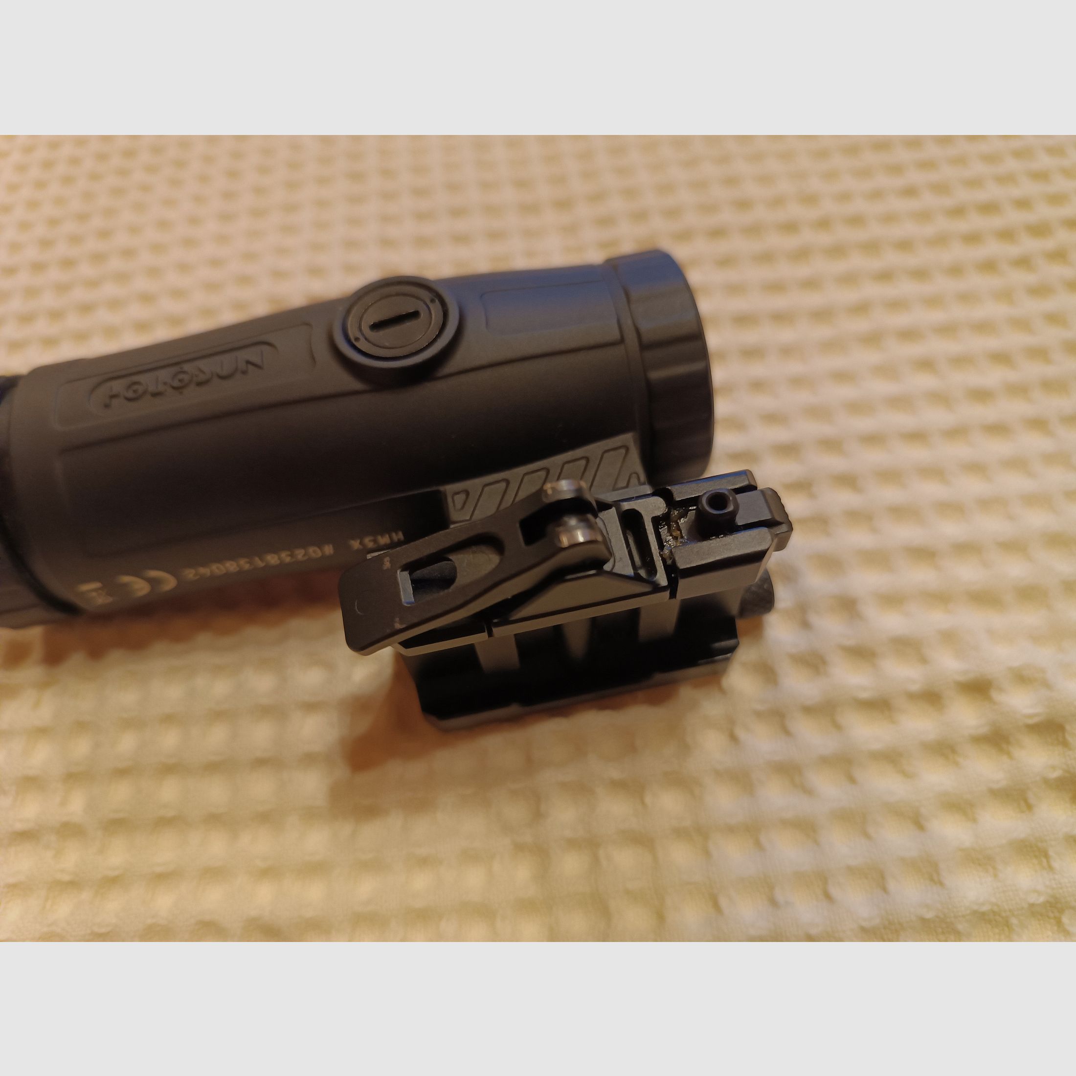 Holosun Magnifier. 3-fach Vergrößerung.