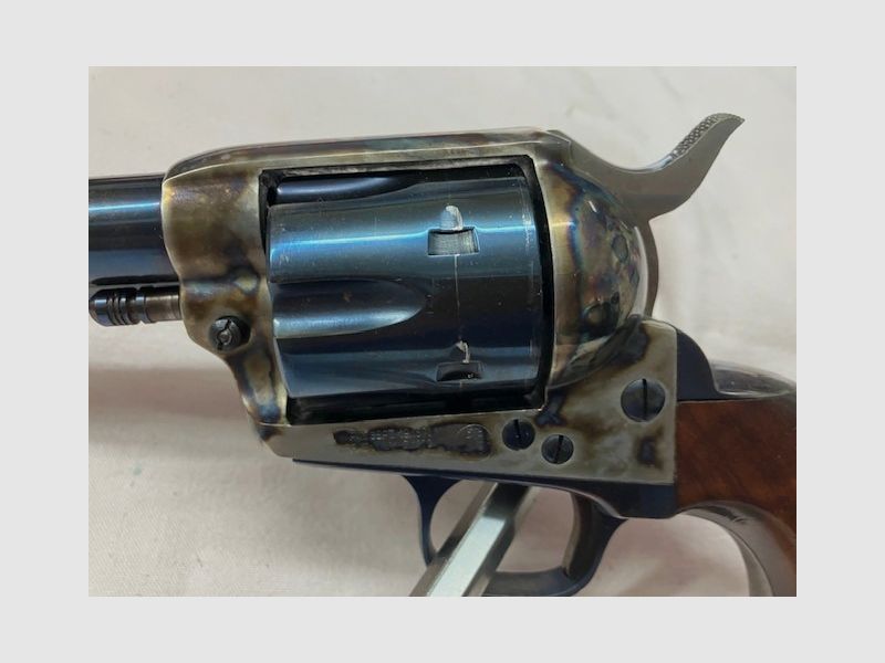 Raridad "HEGE Mod. Army 1873, Cal. .45 corto Knall" Raridad