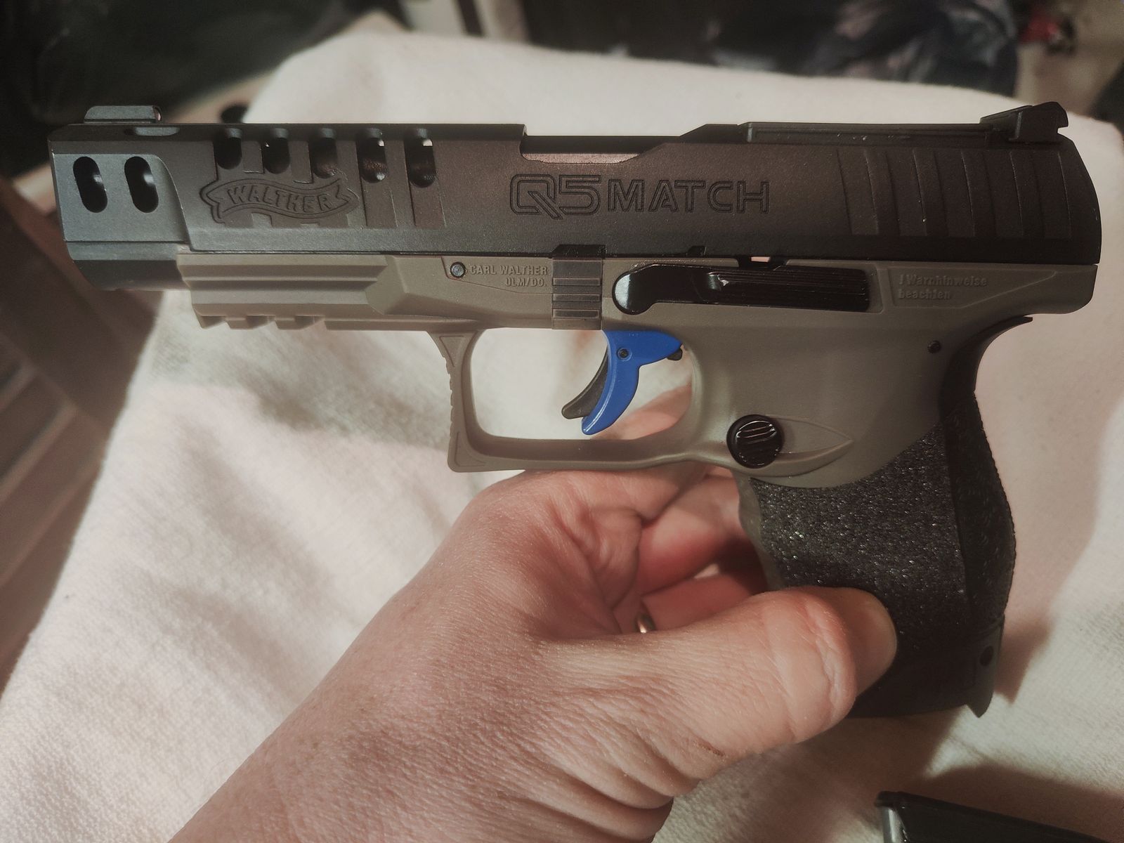 Umarex Walther Q5 Match Combo CO2 4,5mm Diabolo mit RedDot und Zusatzmagazin