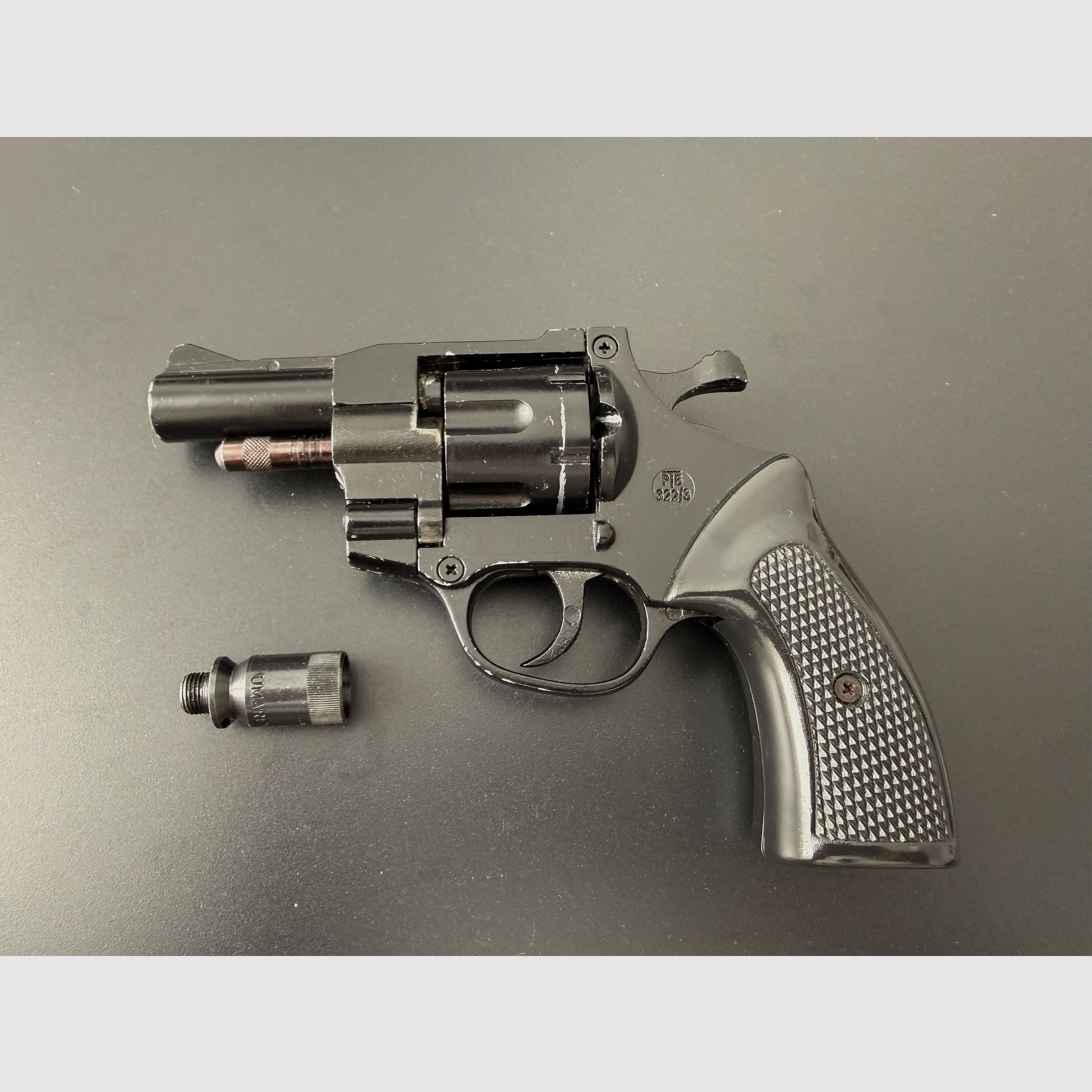 Revolver à blanc UMAREX Champion Cal. 9mm 380 Knall