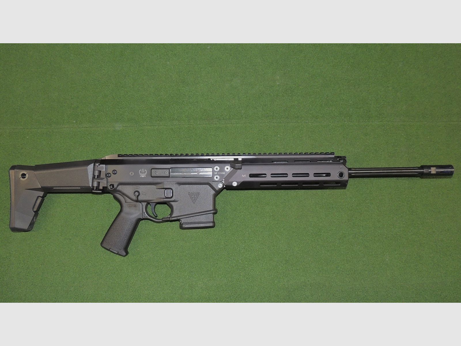 Carabine semi-automatique GROT S16 FB-M1 A2 16″, image 1 sur 2