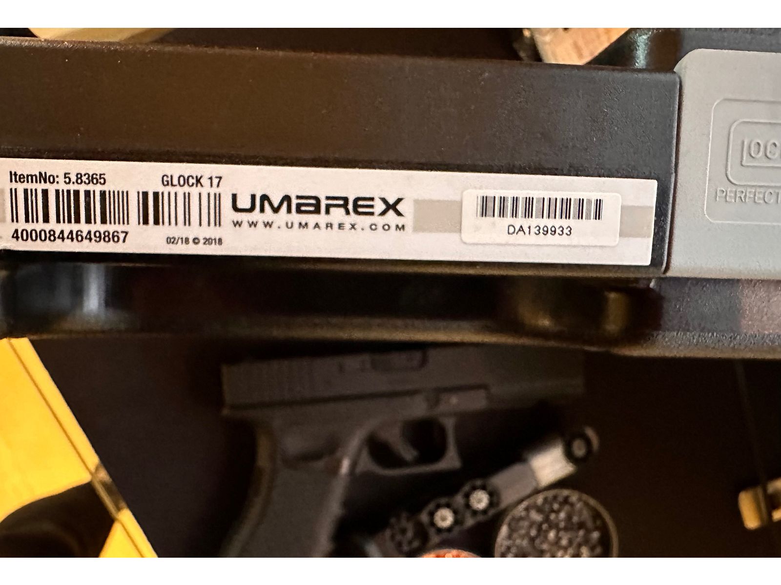 Umarex Glock 17 CO2 Blowback, cal. 4,5mm BB und Diablo ,Magazin defekt  mit Koffer