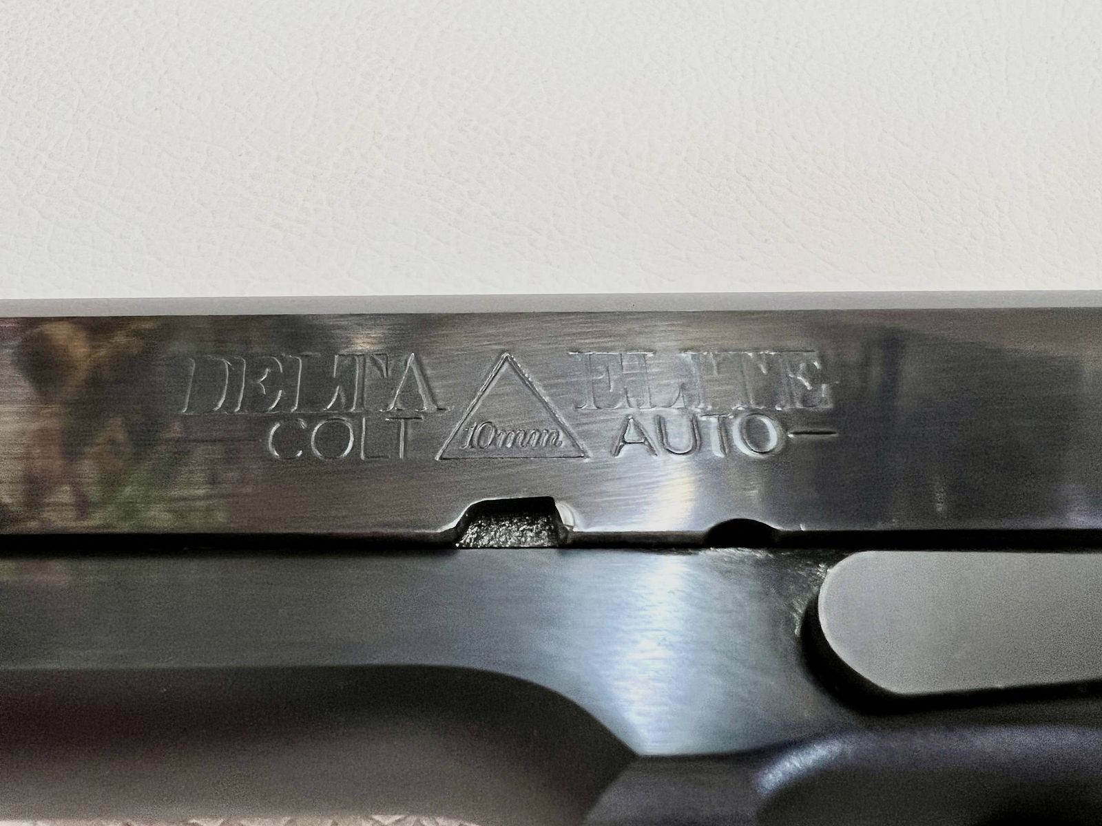 COLT 1911 DELTA ELITE BLUED VARIANT ONE – 10 MM AUTO, immagine 5 di 13