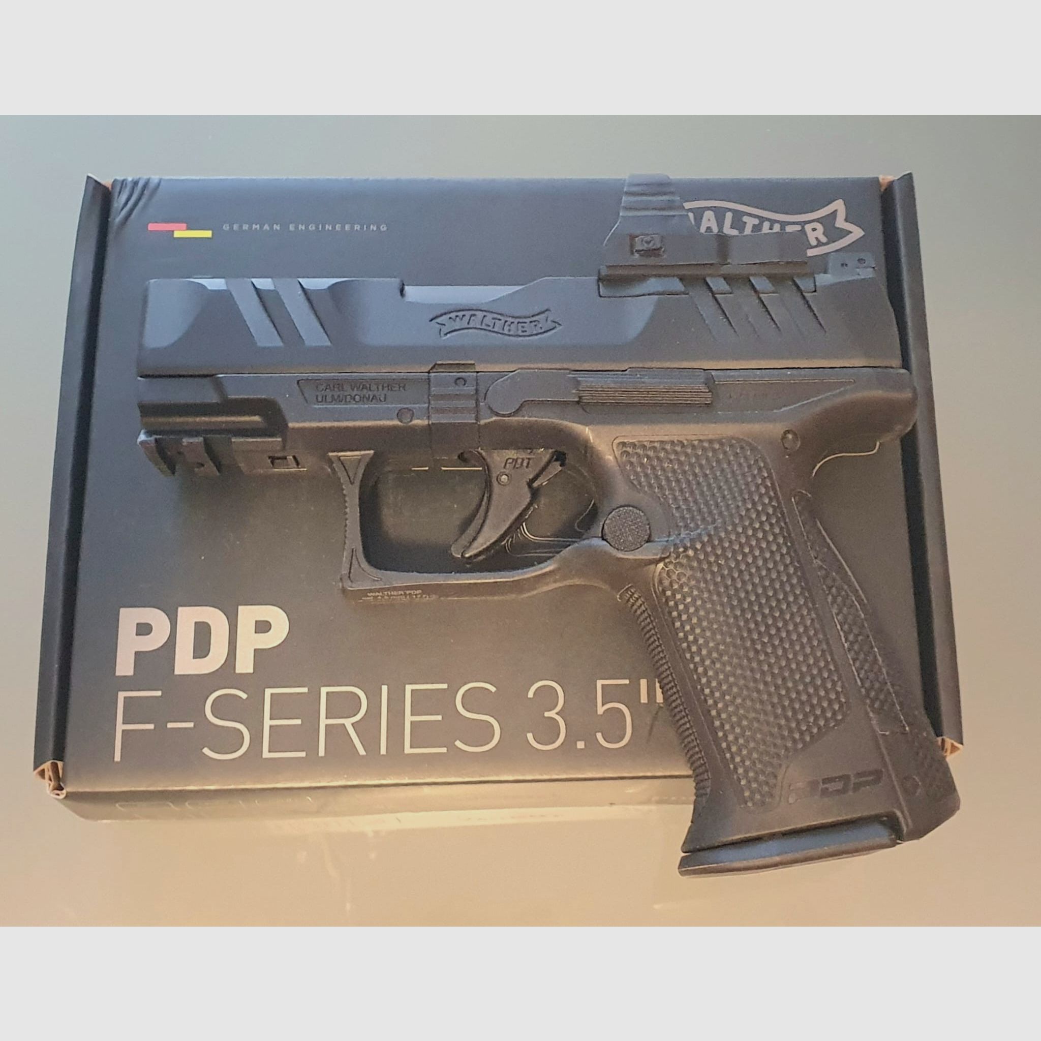 Walther CO2 Pistool PDP F 3,5" met Firefield Reflexvisier Ironclad Mini - F1