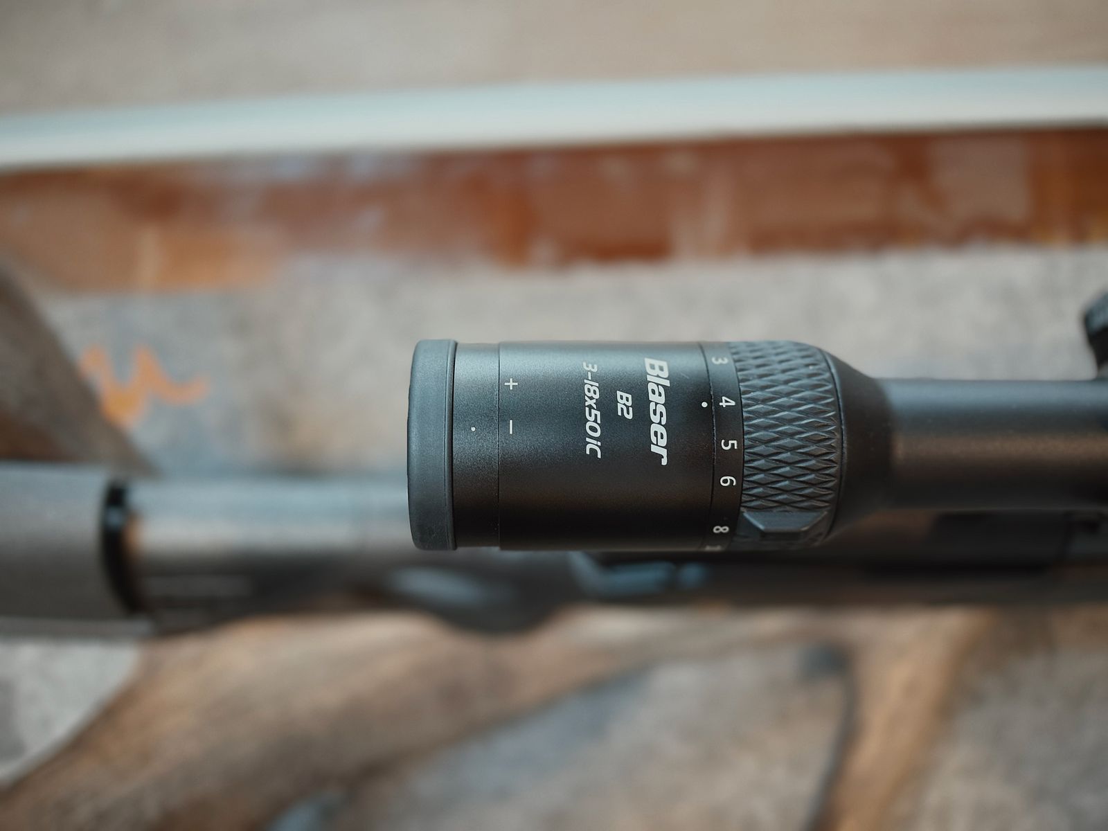 Blaser R8 Ultimate Linksausführung Kal. .308 Win. mit Blaser B2 3-18x50 IC QDC+ – Neuwaffe