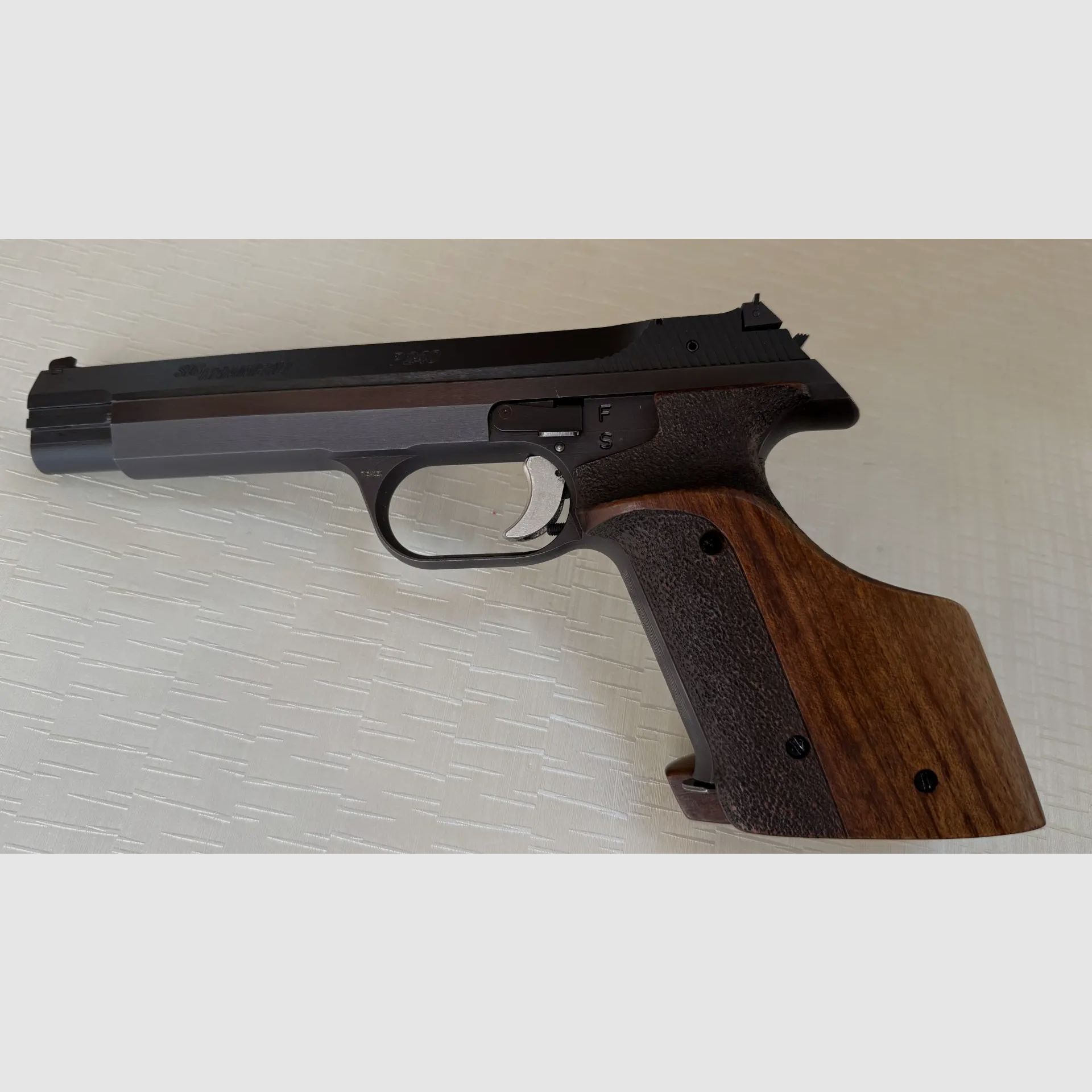 SIG Hämmerli P240 – caliber .38 Special WC