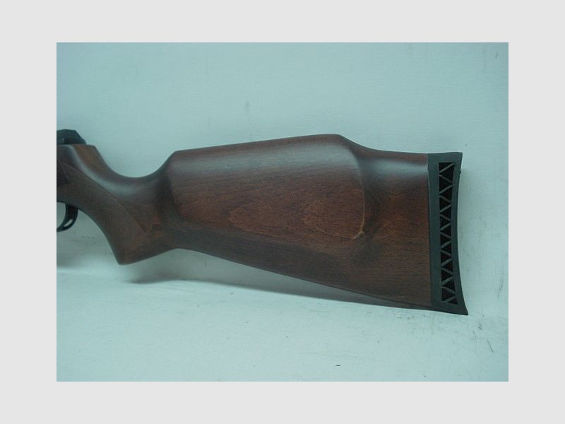 Hunter Force 750 Kal.4,50mm - inkl 4x32 ZF, Mikrometervisier