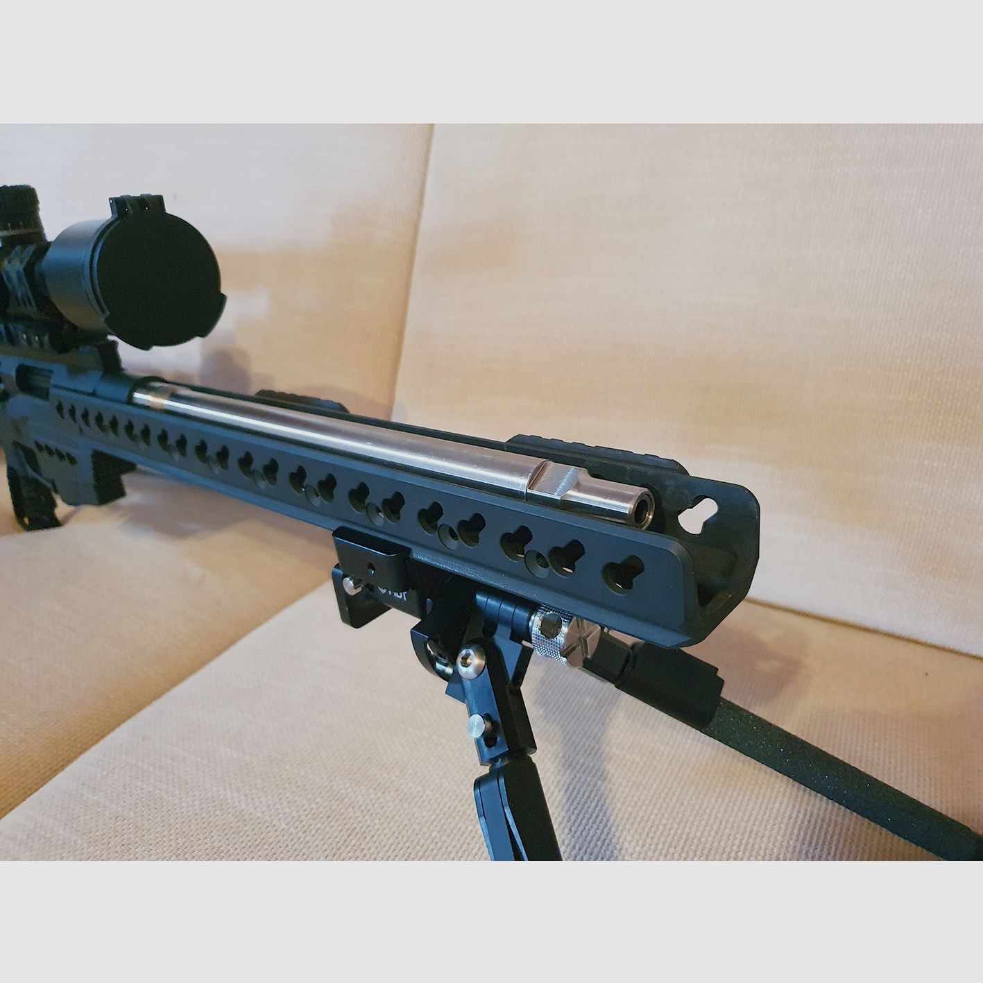 Direct beschikbaar: Speciale productie AI AT-XC Ongeschoten & Nieuw, met Custom B&T Titan-Integralsilencer (Hoofdwapen, accessoires en koffer inbegrepen. Glas/tweepoot tegen meerprijs)