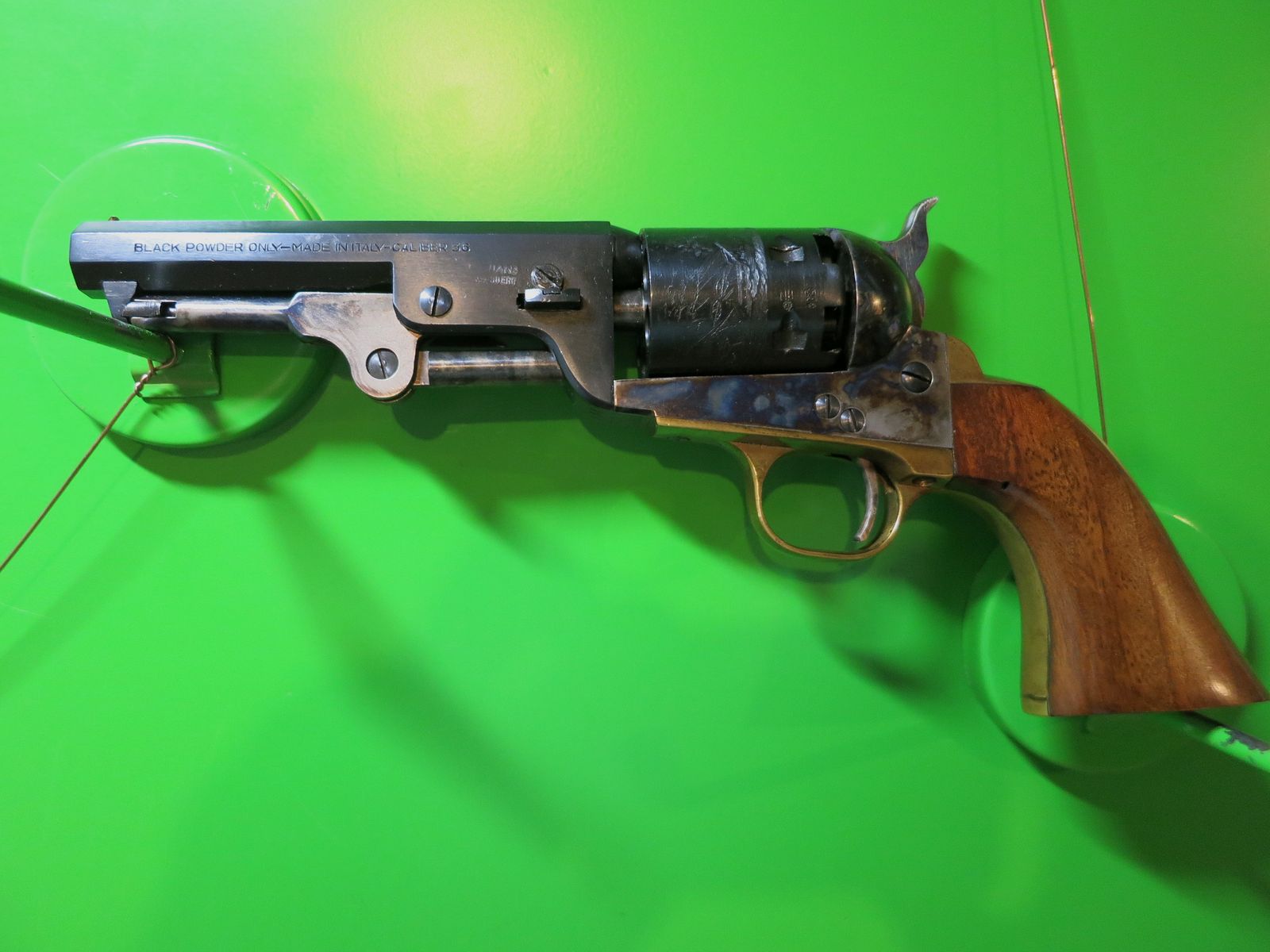 Revólver de percusión, Uberti Modelo Navy 1851, .36BP      #73-