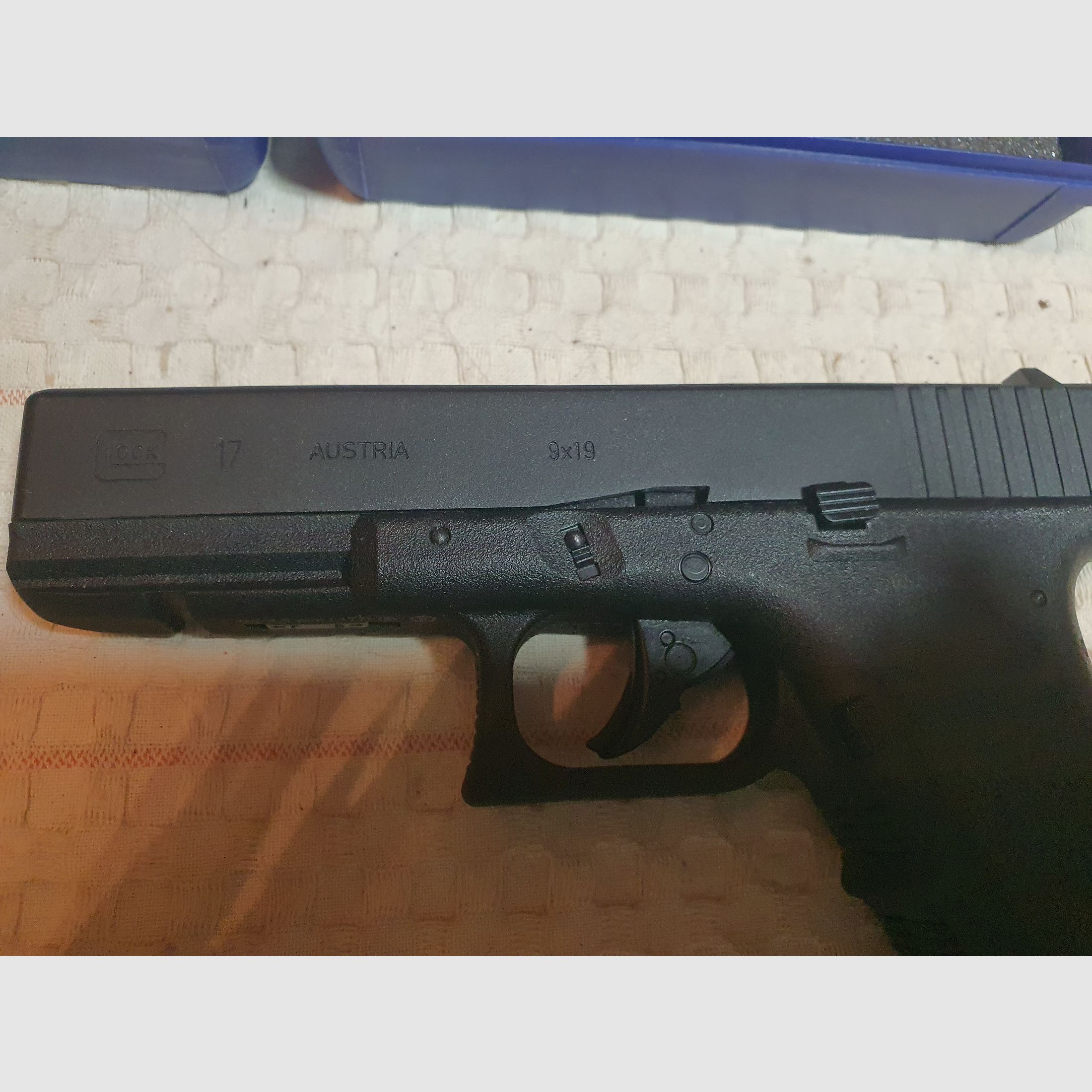 Glock 17 4.5mm Blowback BB CO2