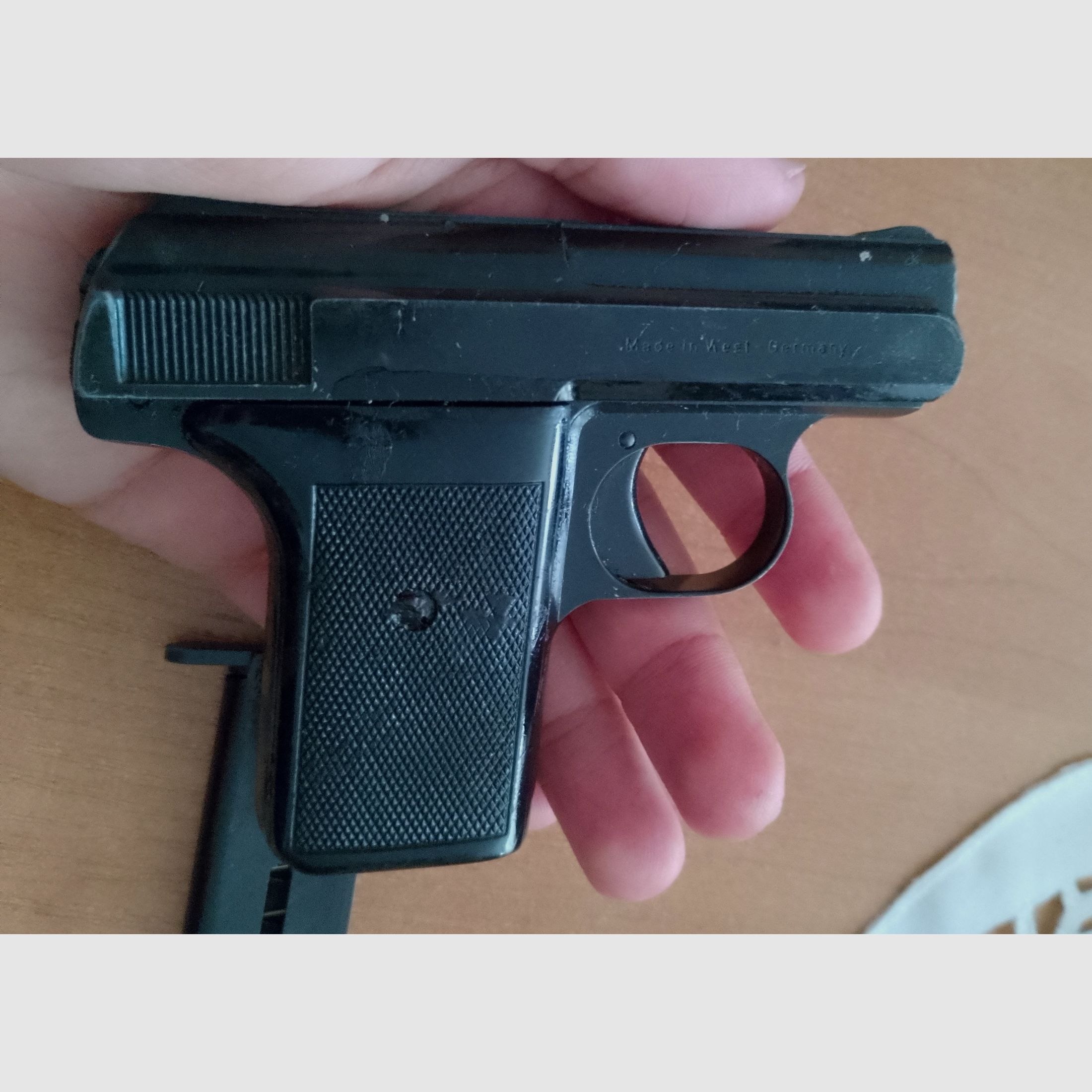 Stara pistolet gazowy P6 kal. 8 mm Knall/ PTB 48-69A