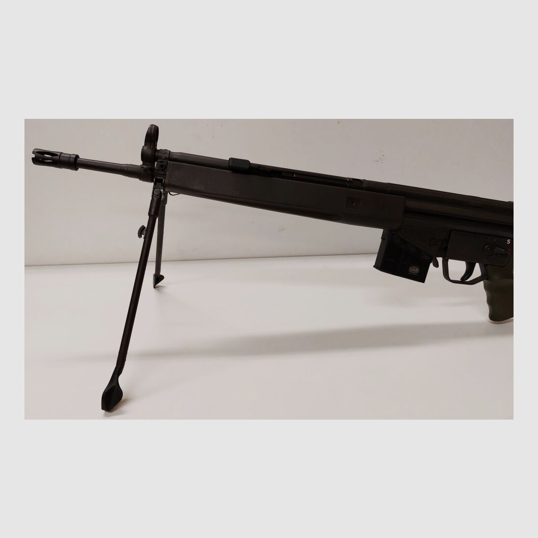 Heckler & Koch Original Heckler & Koch H&K G3 bipod with plastic feet for trapezoidal fore-end