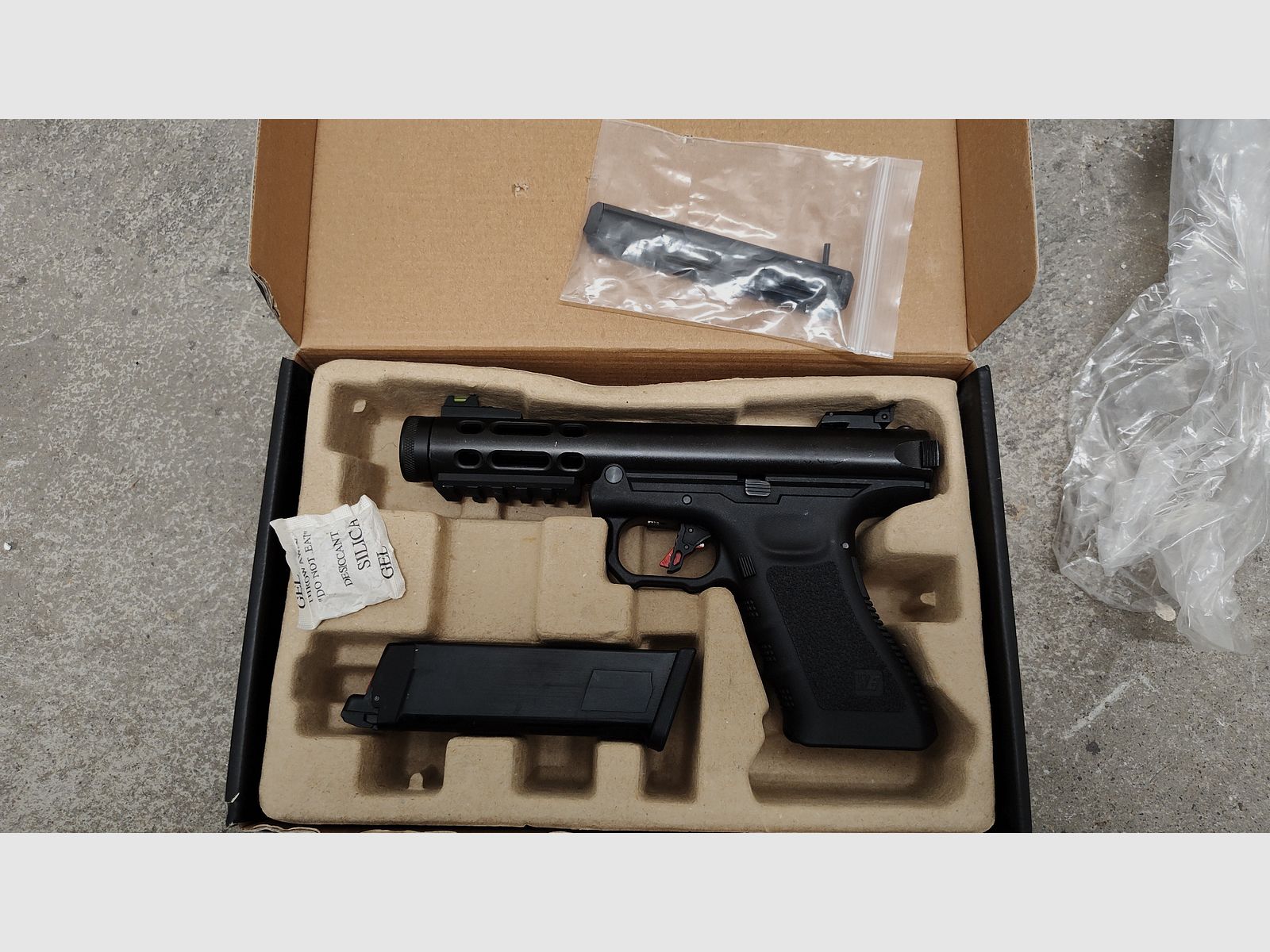 WE Galaxy GBB Gas Airsoft-Pistole Schwarz 6mm BB