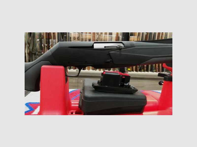 Benelli Argo E / Browning MK3, Bild 2 von 2