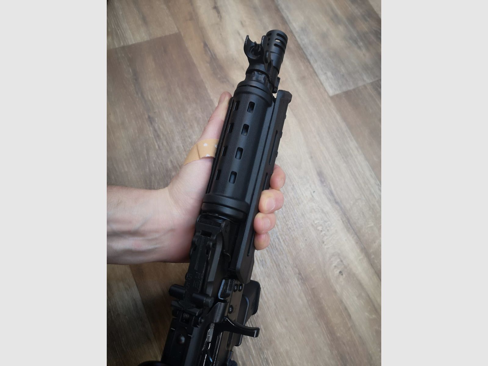 Kalaschnikov USA - KR-9 SBR Sport, carabine semi-automatique en calibre 9mm Luger, PCC, avec 6 chargeurs, mallette et certificat BKA, état d'origine - Limité