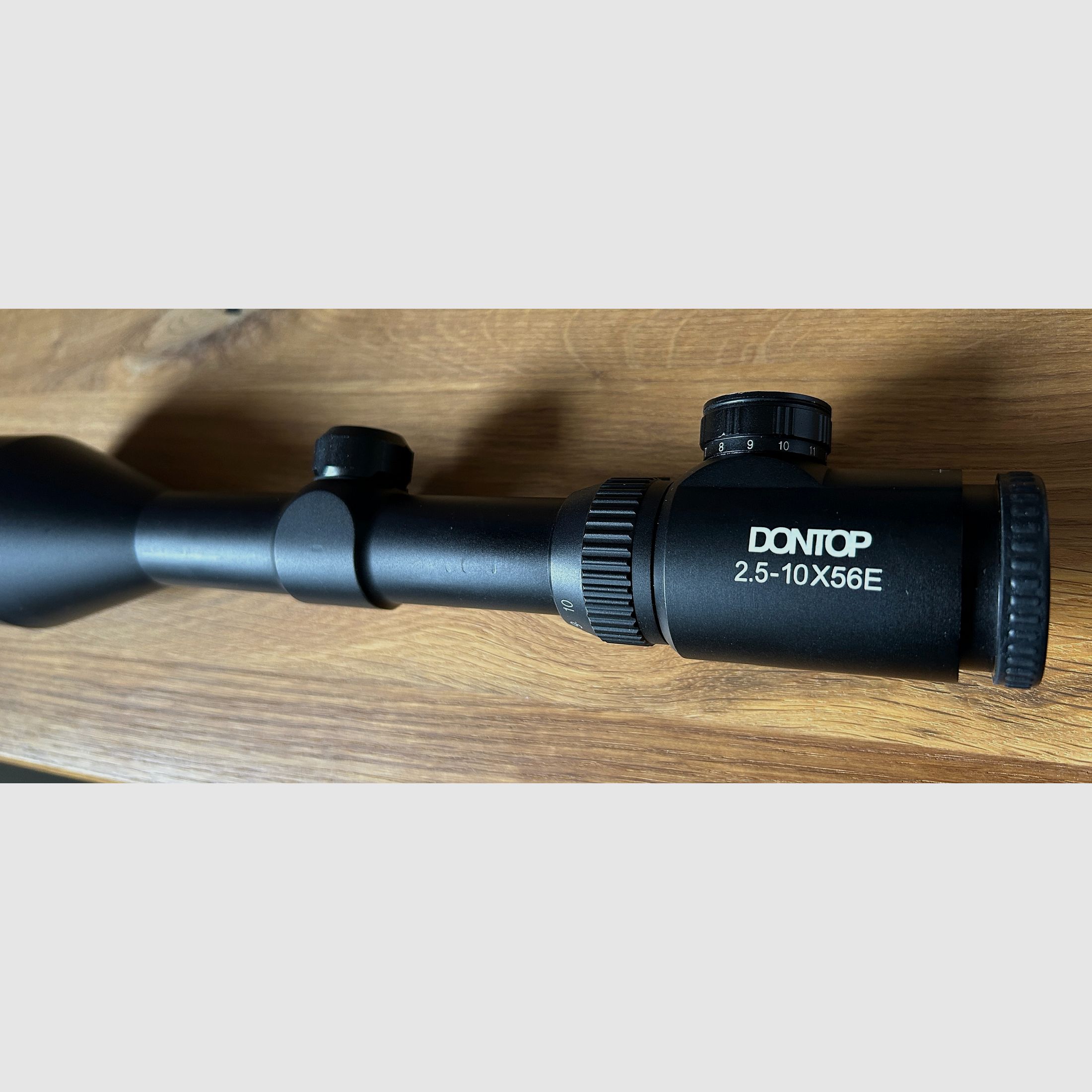 Zielfernrohr 2,5-10x56E Dontop mit Rotpunkt, sehr guter Zustand