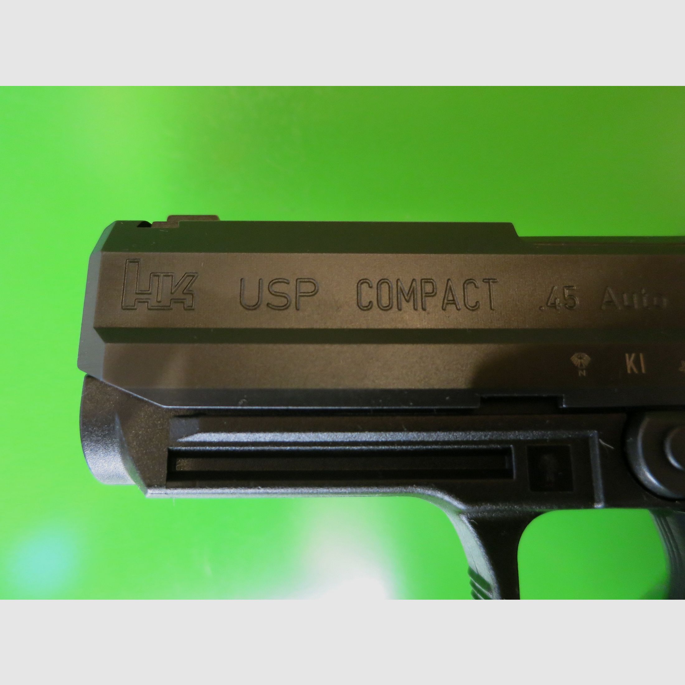 Heckler & Koch USP Compact (Universale Selbstladepistole), .45 ACP       #80-