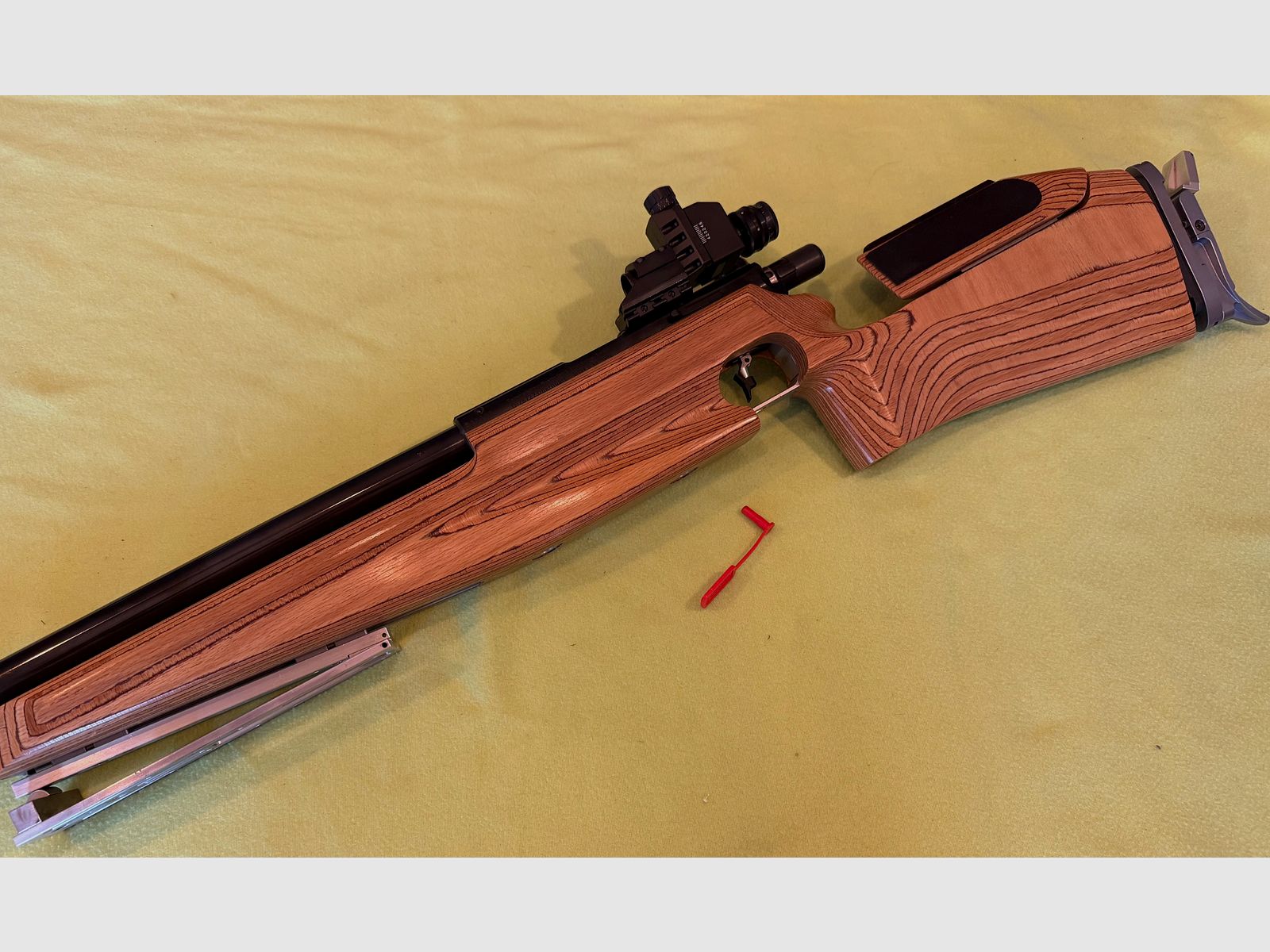 Feinwerkbau 2602 KK Match Gewehr .22lfb z diopterem Anschütz oraz akcesoriami, drewniana kolba prawostronna