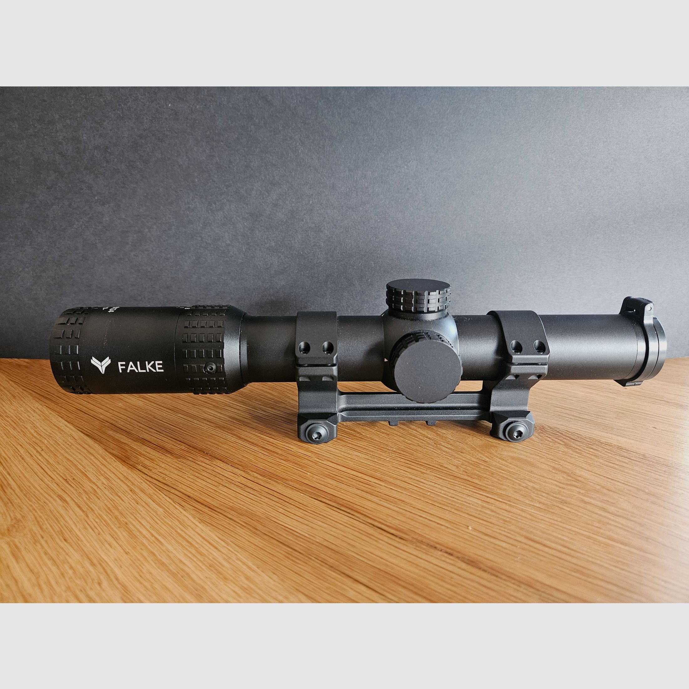 Falke 1-8x24 PRO SAS telescopio / LPVO / FFP / incluido ERATAC 34mm montaje en bloque