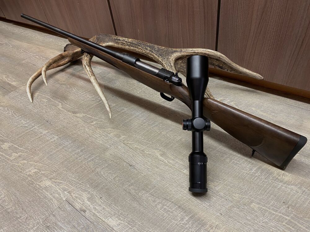 Mauser M12 Pure, con Leica Fortis 6 2,5-15x56 i