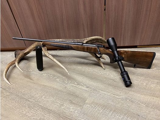 Sauer 101 Classic, links, mit Zeiss Conquest V6 2-12x50 M, mit Schiene