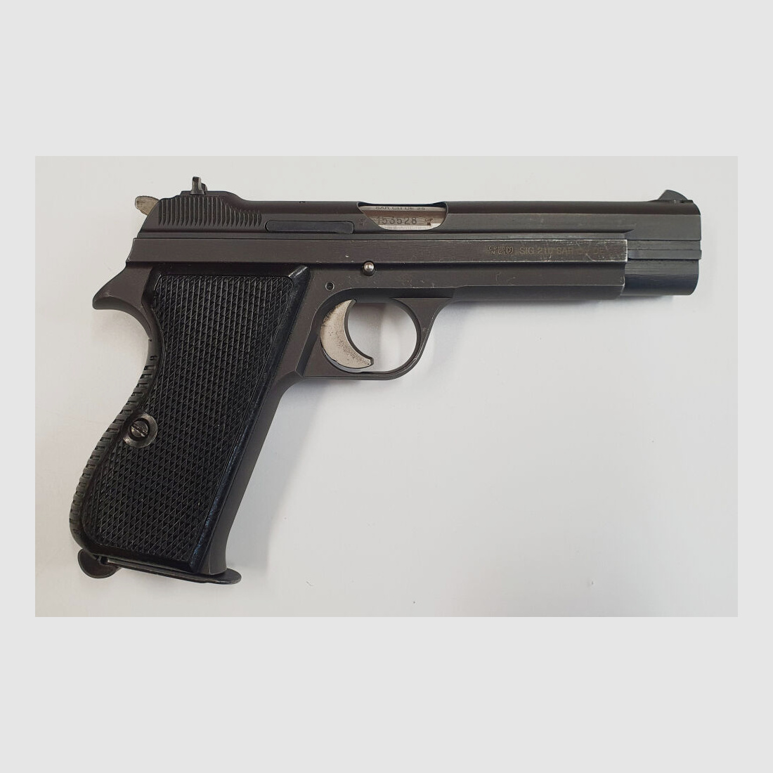 SIG Pistole SIG P210-2 im Kaliber 9mm Luger (9x19) Inkl. Holster und Reservemagazin,MADE IN SWITZERLAND