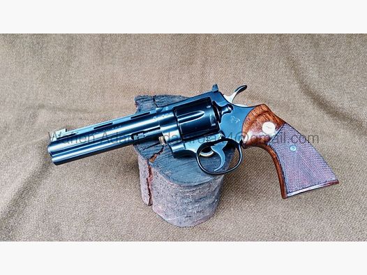 Colt 6 Zoll	 Python 1977