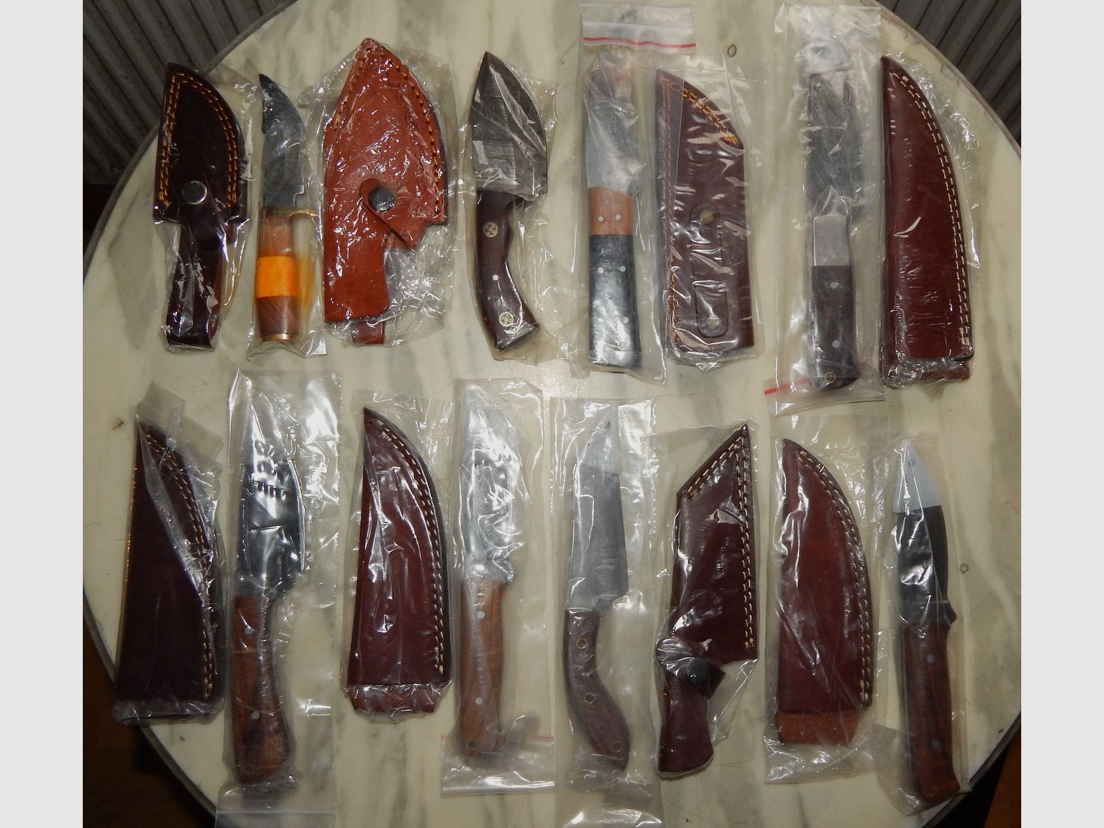 Coltelli da caccia, coltelli da viaggio, coltelli da cucina / acciaio damascato