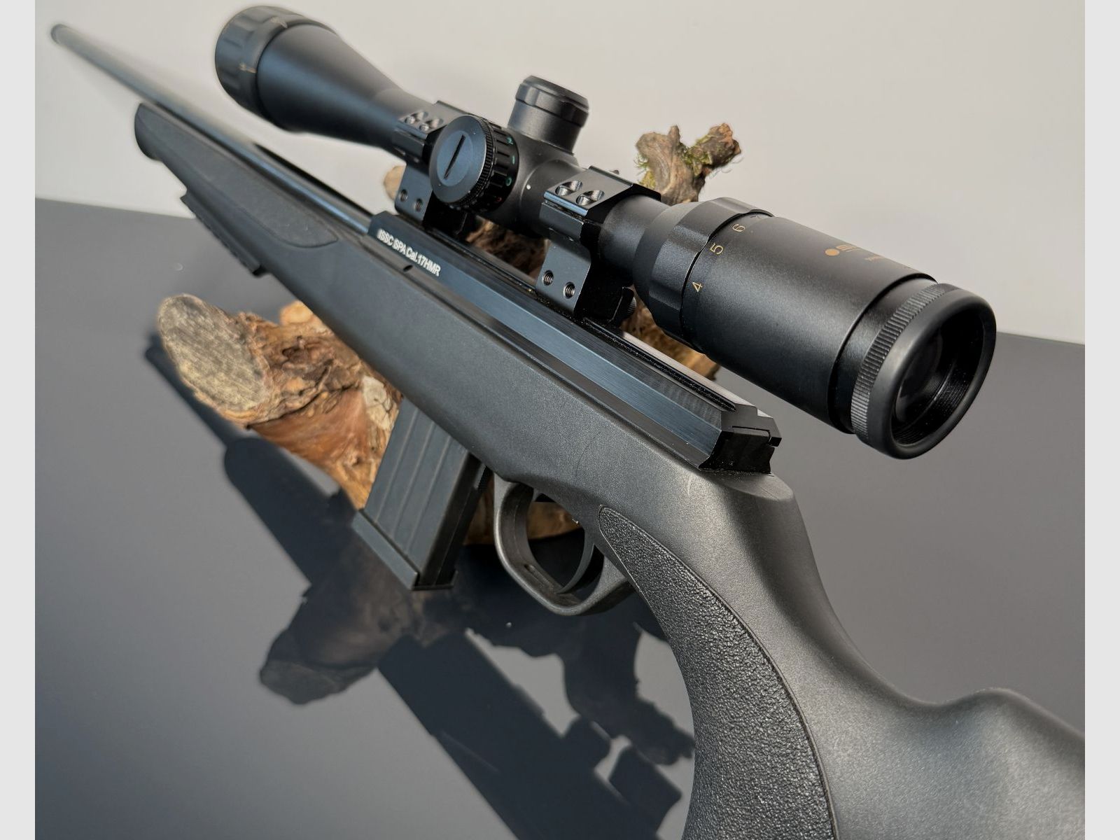 ISSC SPA 17 Tactical, Bild 2 von 4