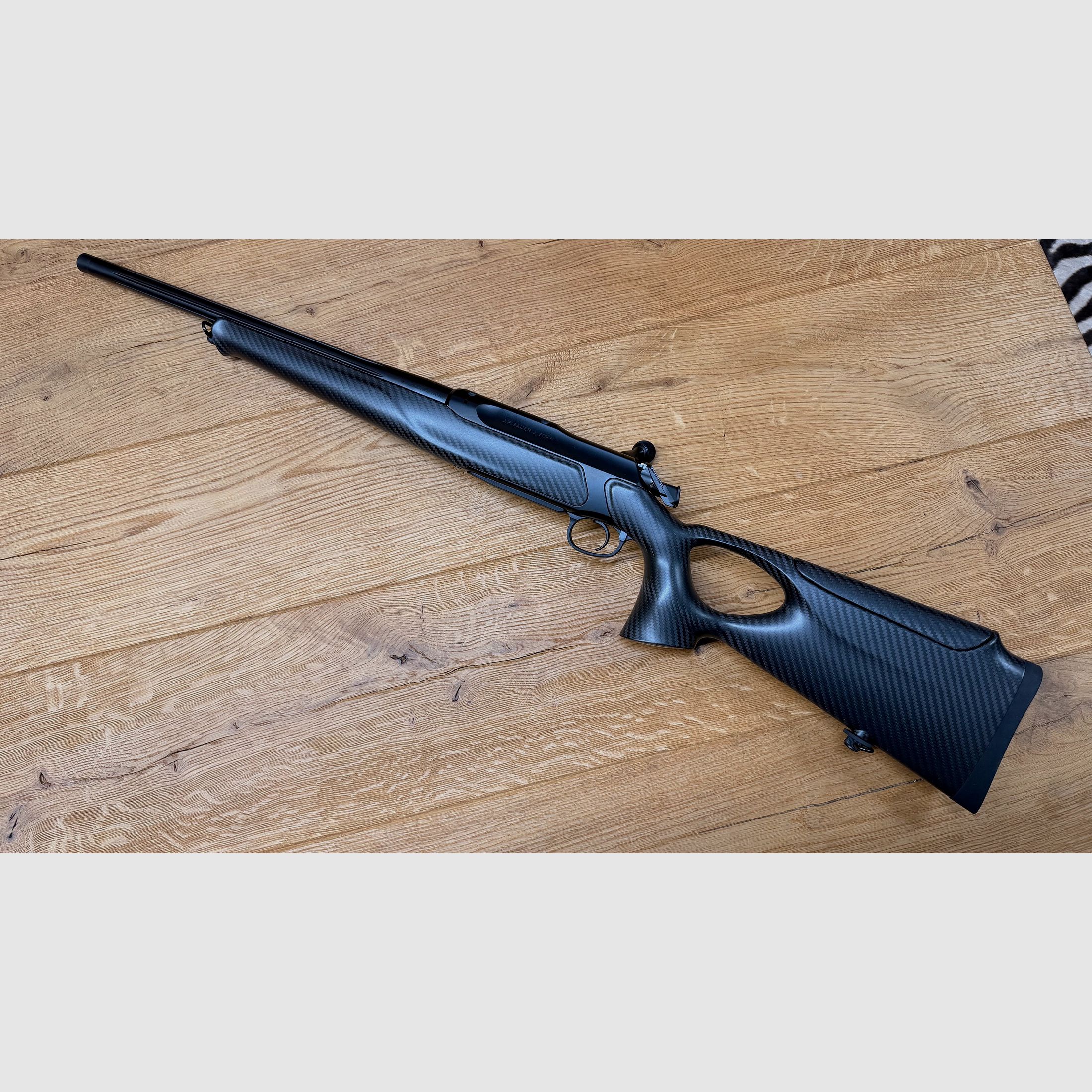 Sauer 505 XTC Black / 8,5x55 Blaser / 47cm canna / filettatura / senza mirino / pacchetto Highland