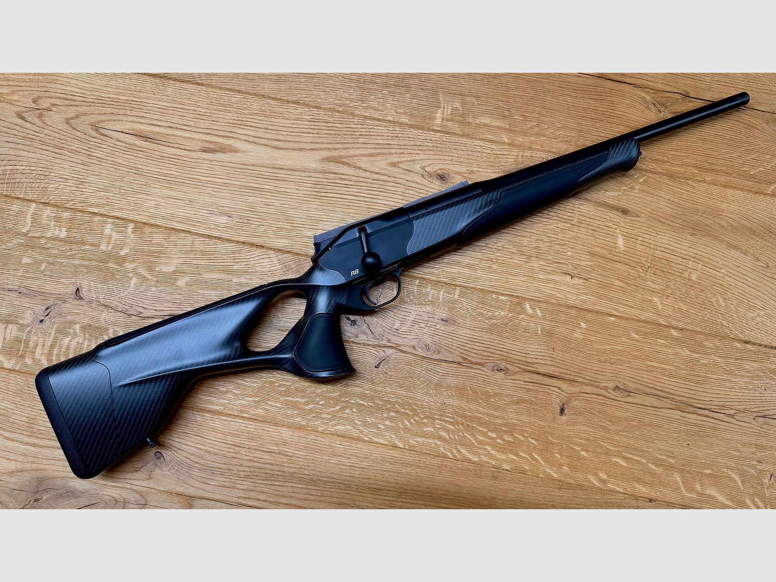 Blaser R8 Ultimate Carbon Leder Komplettwaffe / Kaliber wählbar / Logo silber / Standard Ausführung