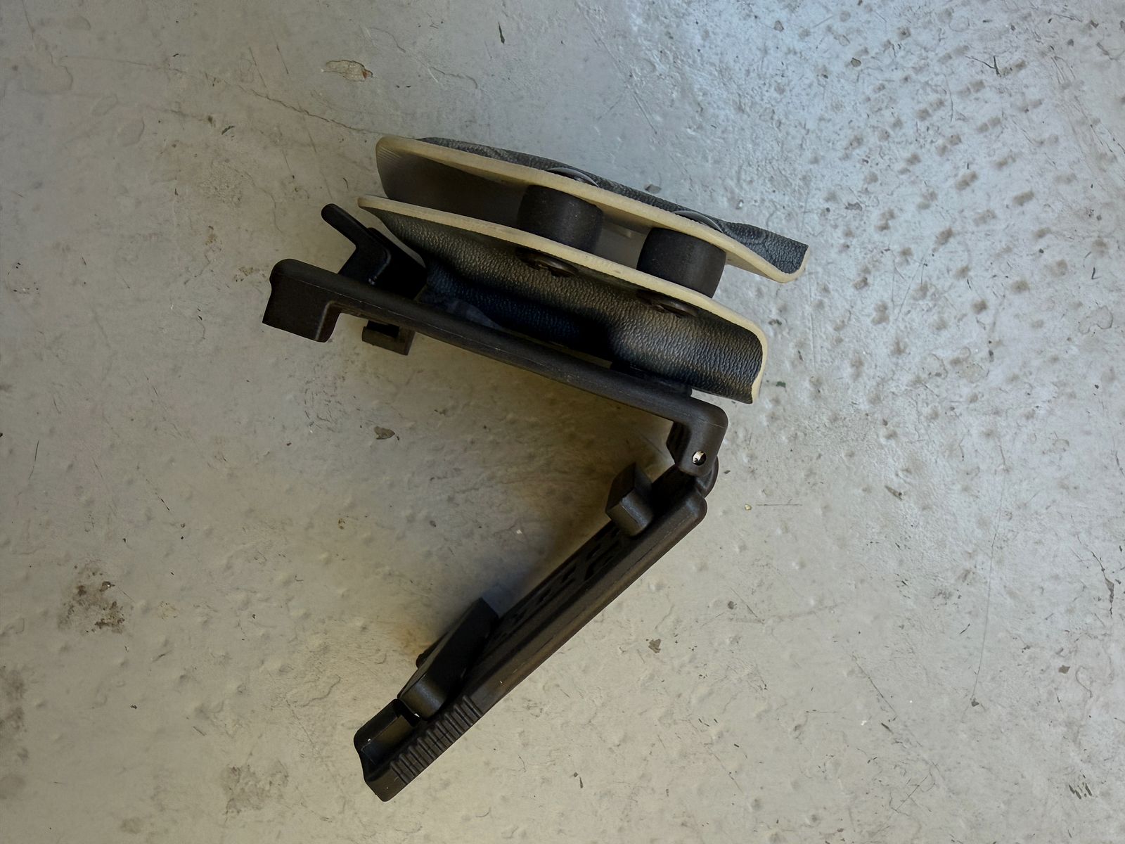 Black Trident Pistolen Single Mag Carrier voor CZ Shadow 2
